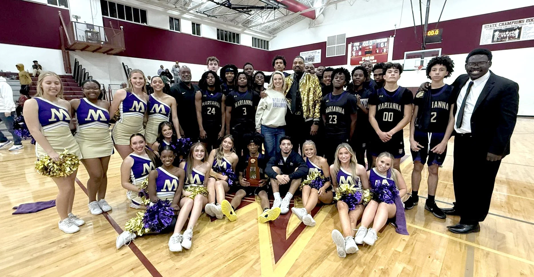 Marianna Bulldogs are District Champs