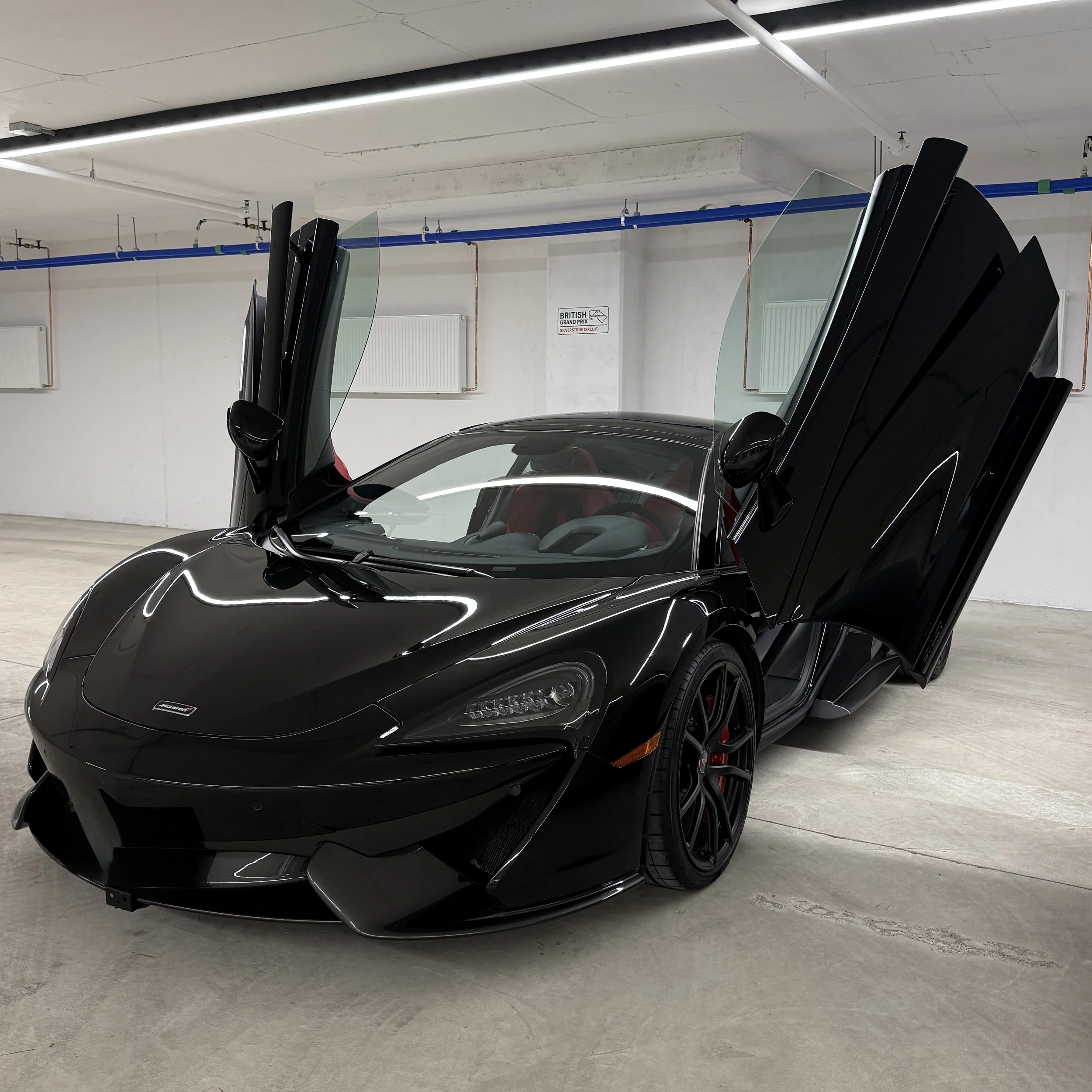 2017 McLaren 570GT Coupe