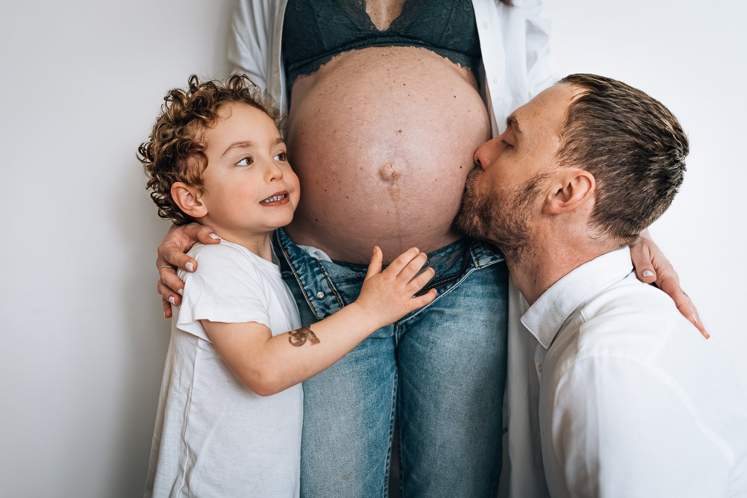 Maternity Photoshoot at Home