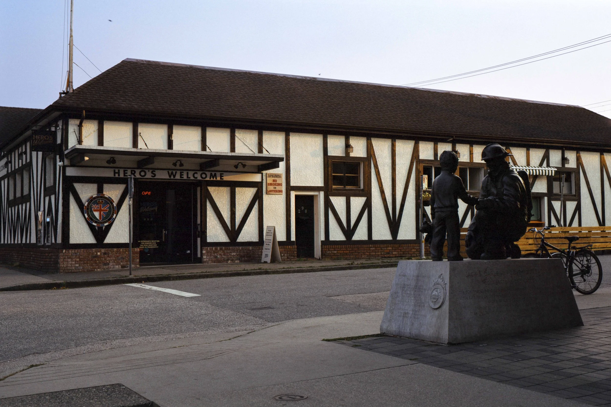 HERO'S WELCOME.jpg