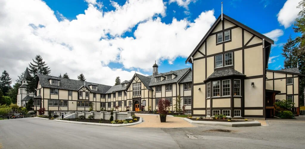 Shawnigan-Lake-Main-Building-8-1024x501.jpg