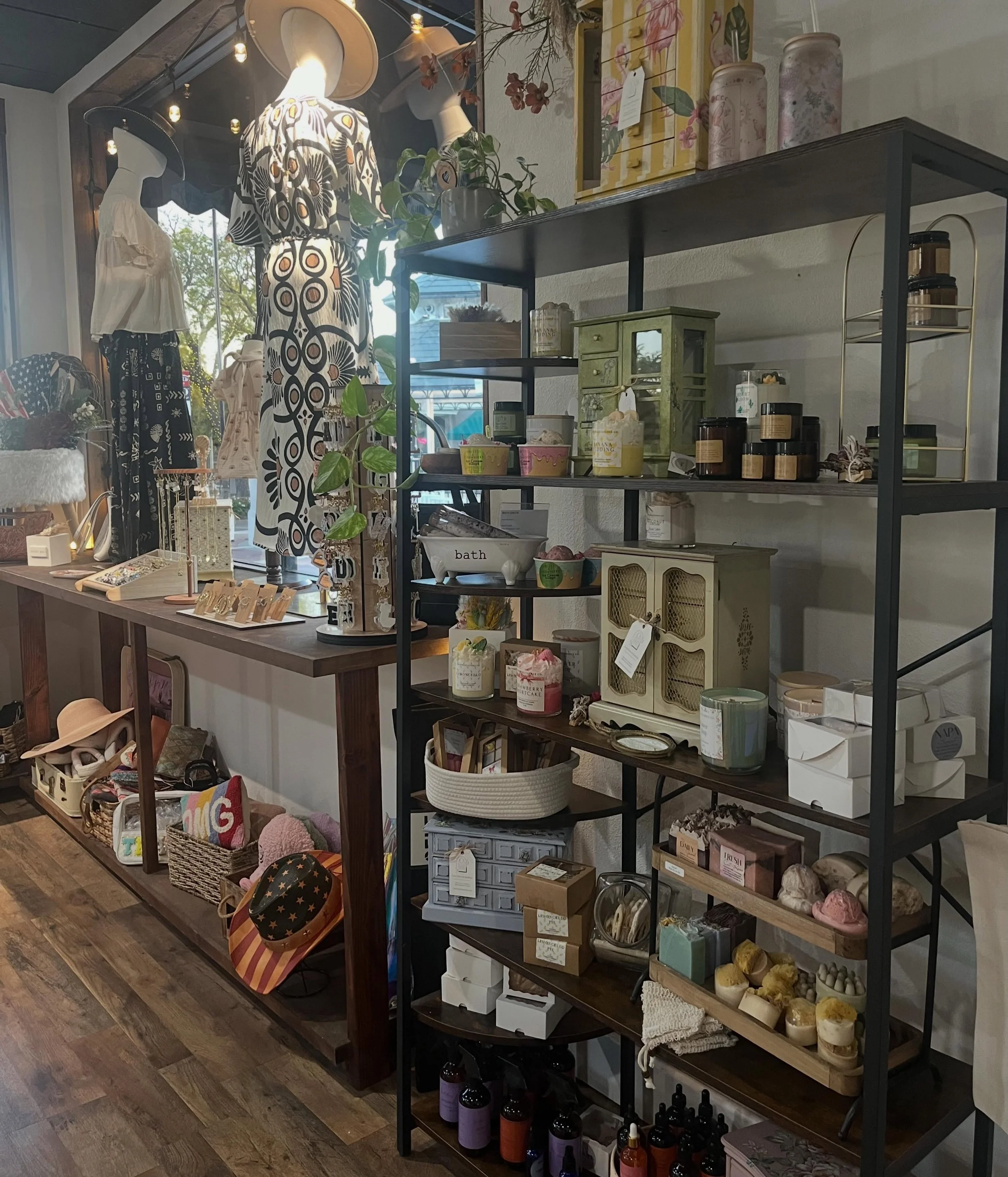 🎓🍎 Celebrate the teachers who inspire and the grads beginning their next chapter.

Our boutique is your go-to gift destination for meaningful finds, handcrafted treasures, unique jewelry, self-care gifts, keepsakes, and one-of-a-kind pieces created