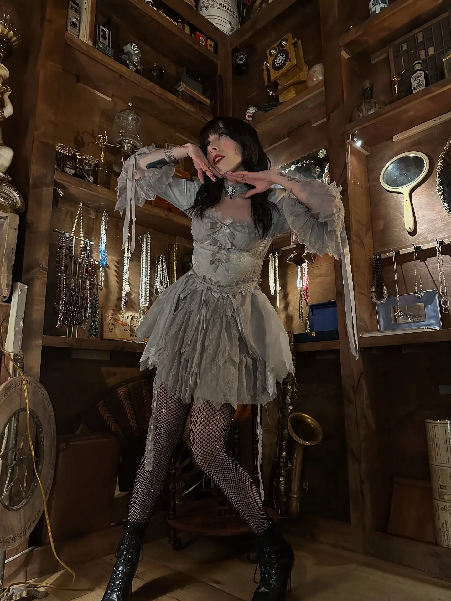 The Haunted Porcelain Doll of @prohibitionutah. Halloween 2025 was all treats! 👻
-
💃: @dollskill 
#porcelaindoll #haunteddoll #dollskill #burlesque #burlesquedancer #performer #halloween #halloween2025