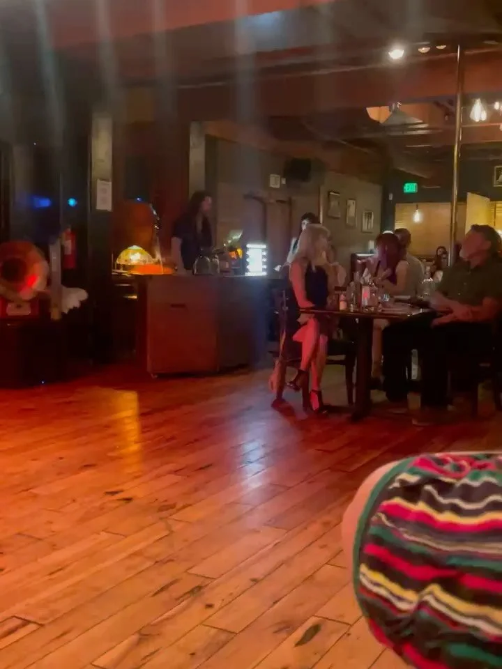 Everyone loves a good night full of jazz, right?! Well, I&rsquo;ll give you an entire weekend of jazz! 
-
Join me this Friday at @thepearlonmain in THAT JAZZ: A Cabaret by @thescintillatingsisters! Doors @ 7:45, show @ 8:30 🎺🎺
-
Then, come take a l