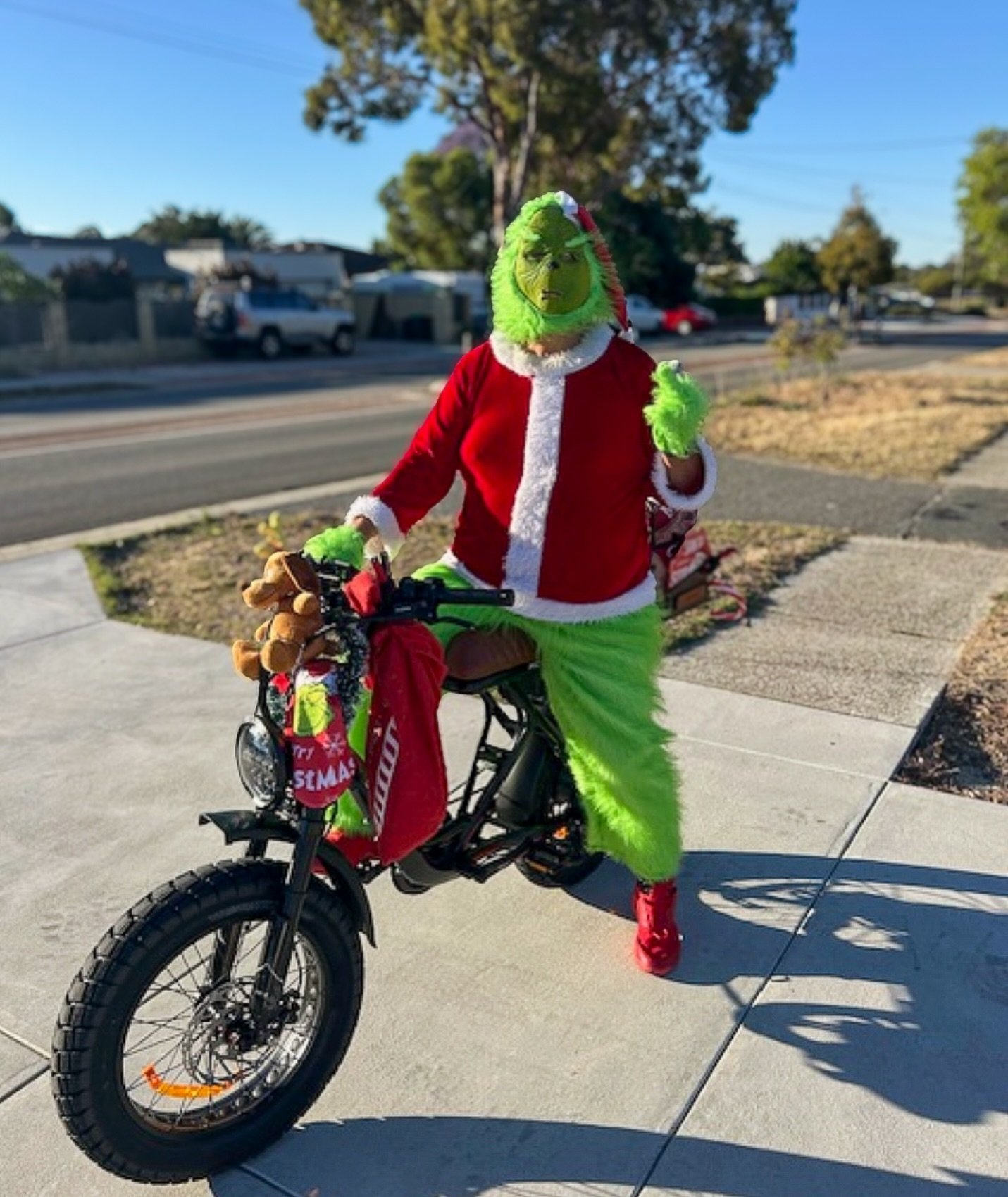 Greenwood Grinch went electric.
The streets aren&rsquo;t ready 💚🎄😮&zwj;💨
