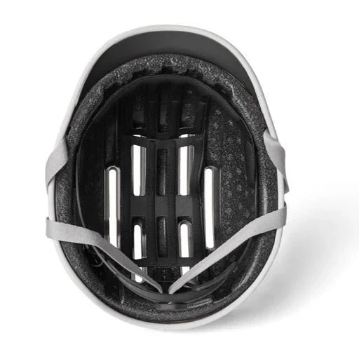 10Thsd_H2_Interior_CarbonBlack_800x_ee4e24d0-9305-4010-9213-8e24c75ed404.jpg