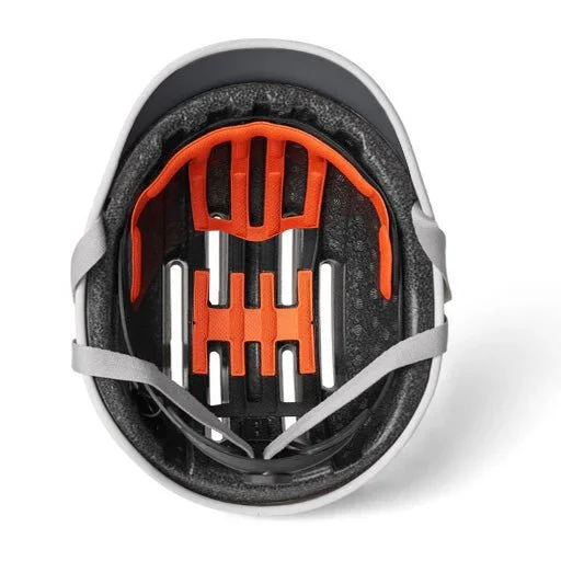 10Thsd_H2_Interior_CarbonBlack_800x_cae2cde8-9f5e-4aa2-a5bb-cc99bc3af0dd.jpg