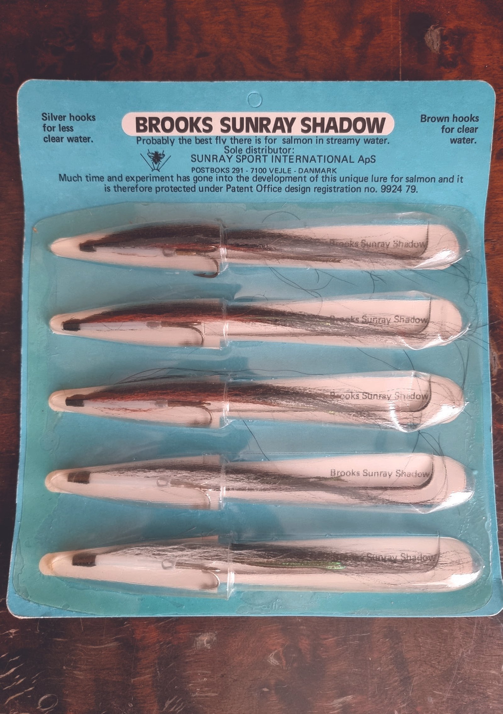 Image of original package of Brooks Sunray Shadow