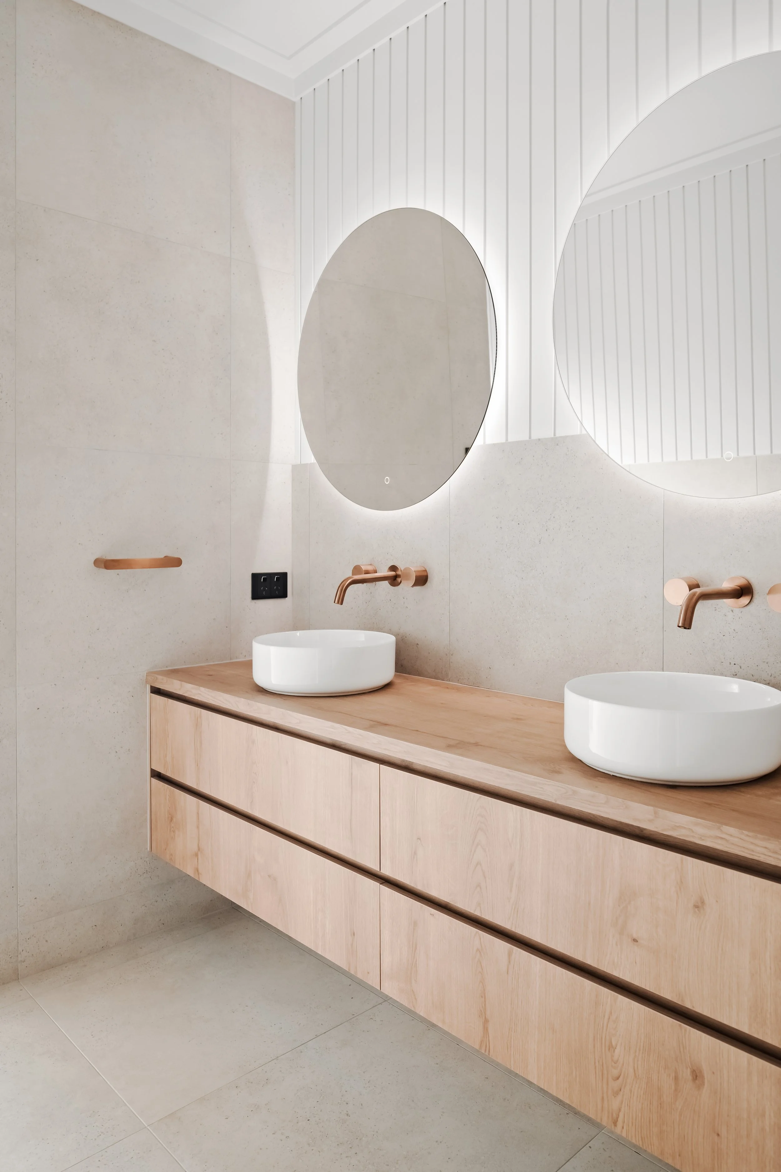 Geham House Ensuite 2.jpg