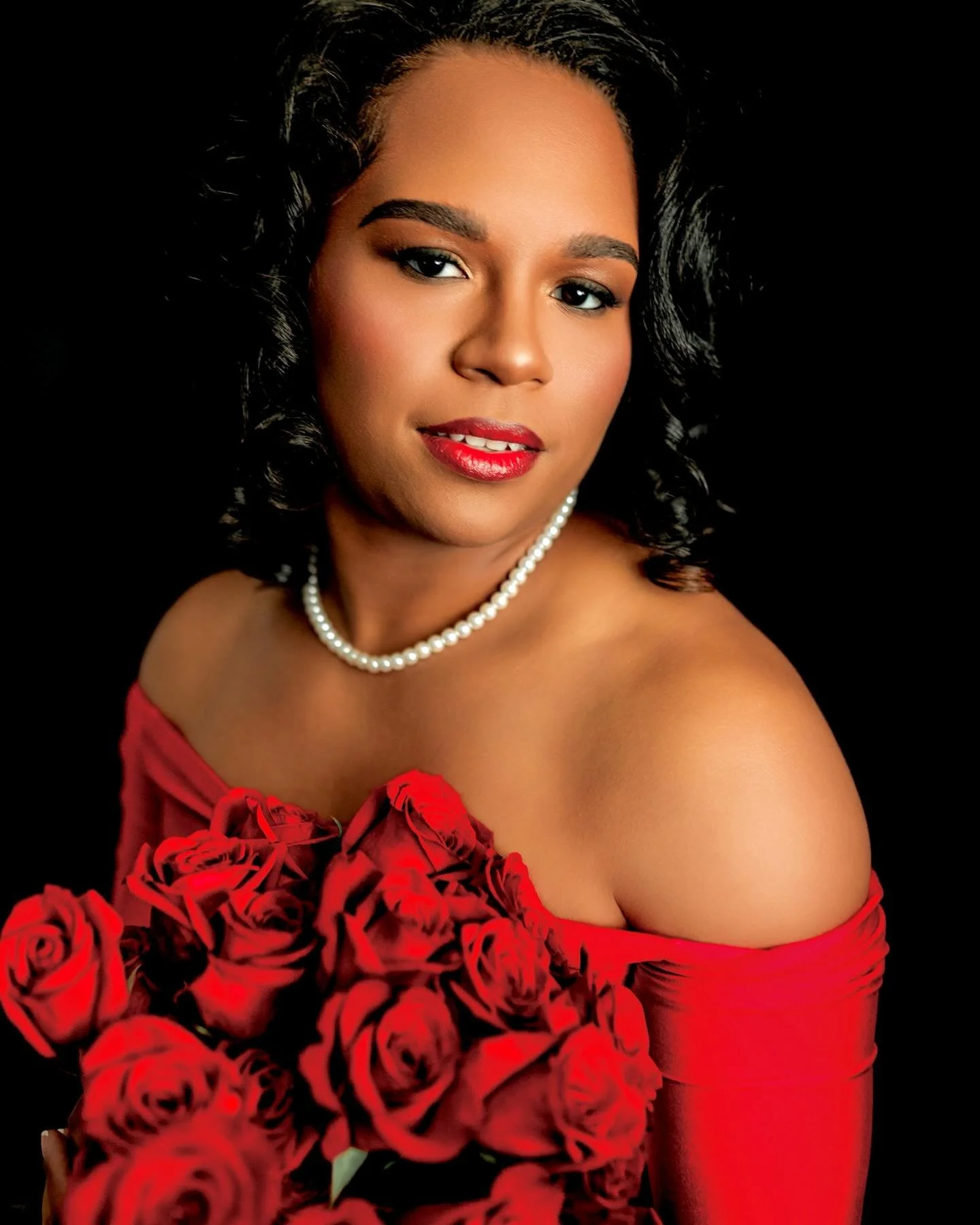 Boudoir isn&rsquo;t about what you wear✨
It&rsquo;s about how you feel!
Lingerie is beautiful, sure, but so is your favorite band tee, an oversized sweater, a leather jacket, or even nothing at all.

You don&rsquo;t have to fit into anyone else&rsquo