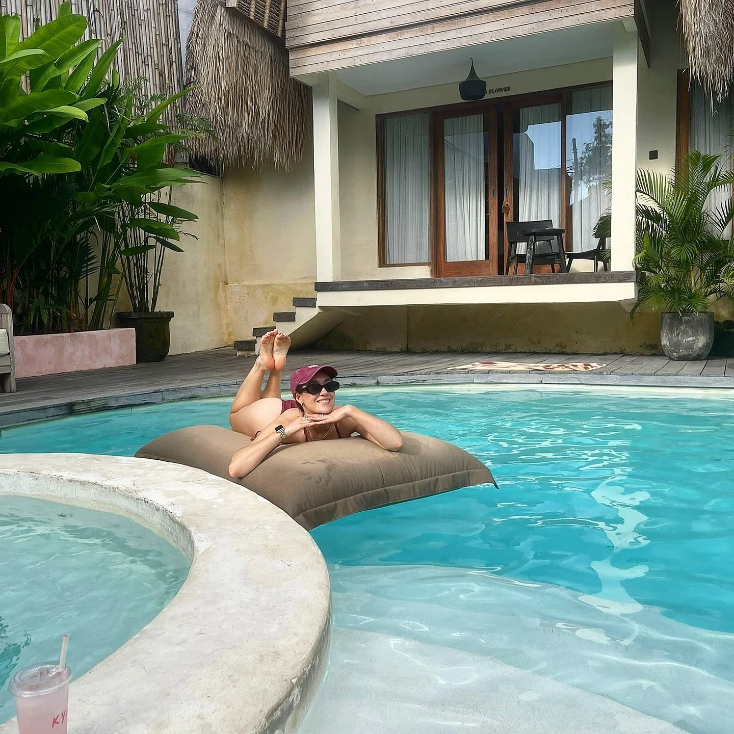 Reflecting back on a week of pure bliss that was Bali 🌴
Pilates 
People 
Pool time
Thank you @otm.retreats 🫶

#bali #pilatesinstructor #pilatesretreat #vacation #retreat #pilatestraining #selfpractice #recharge #dailymovement #journaling #pilateswo