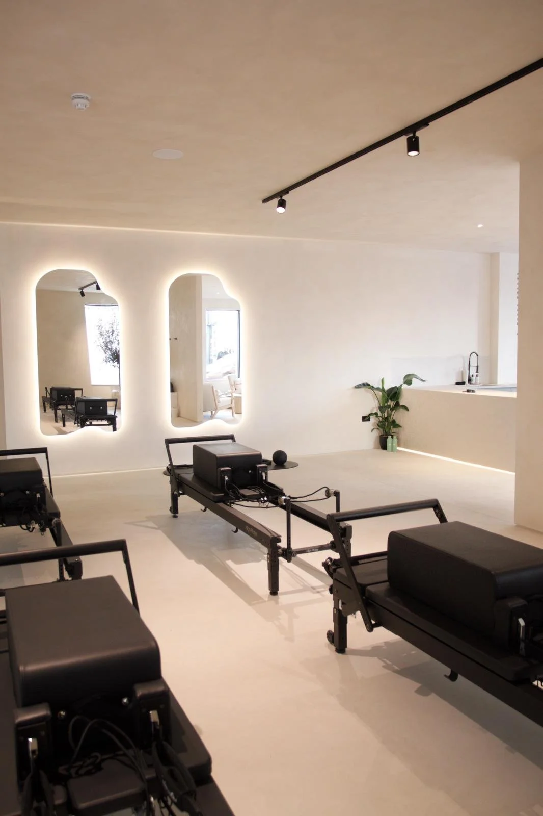 WhatsApp Image 2025-09-30 at 13.44.45.jpeg