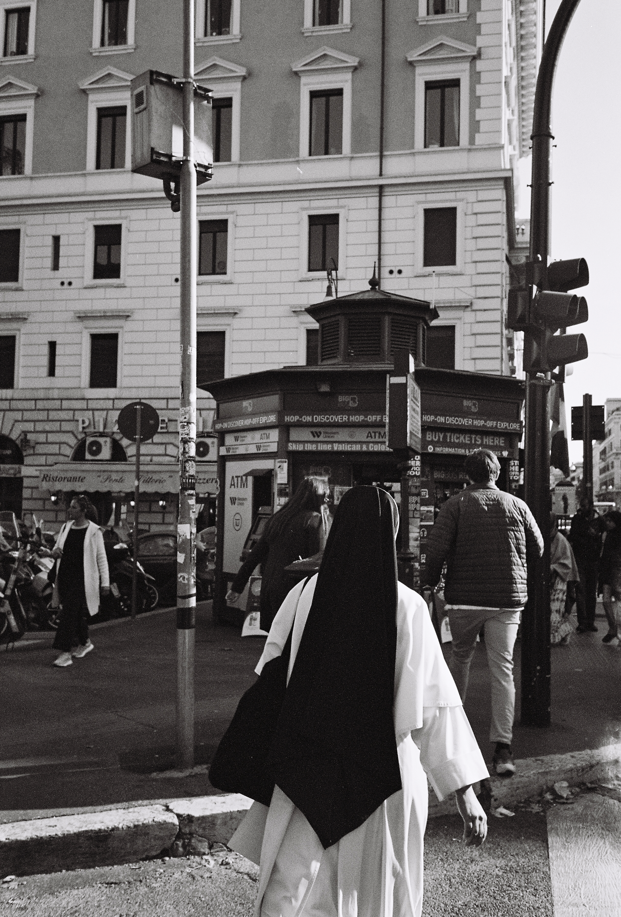 b&w 5.png