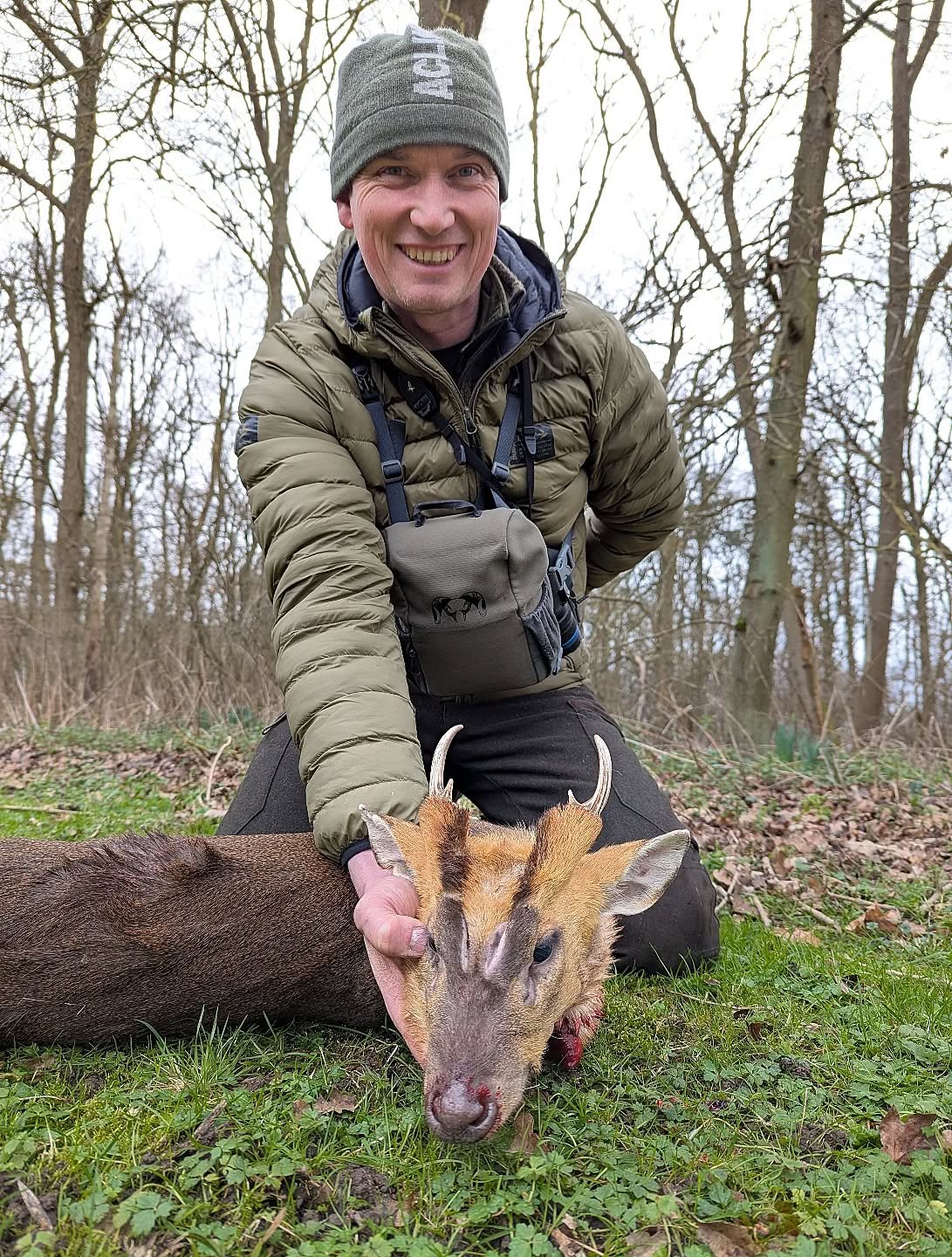 Adam 🏴󠁧󠁢󠁳󠁣󠁴󠁿.... On another annual pilgrimage to the "Shire" #happyhunter #muntjac #deerstalking #fieldtofork #venison