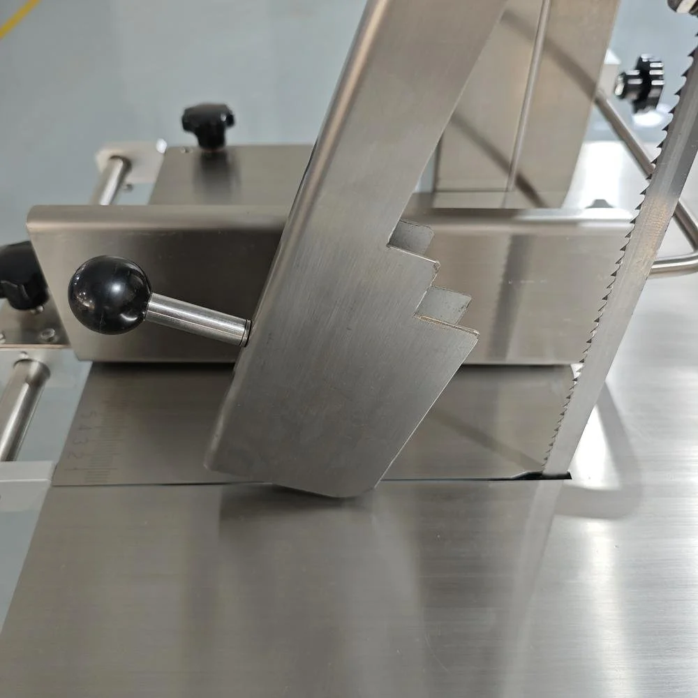 Bone Saw Machine BB-320 details (5).jpg