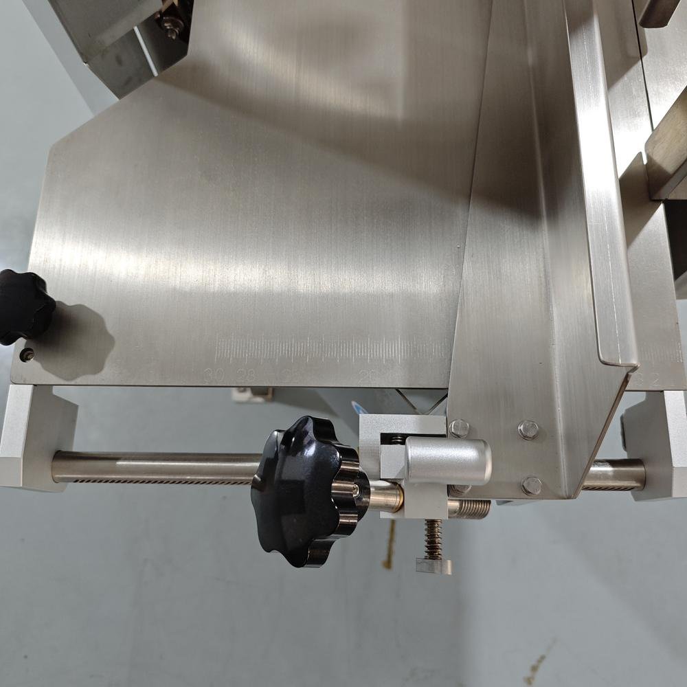 Bone Saw Machine BB-350 details (10).jpg