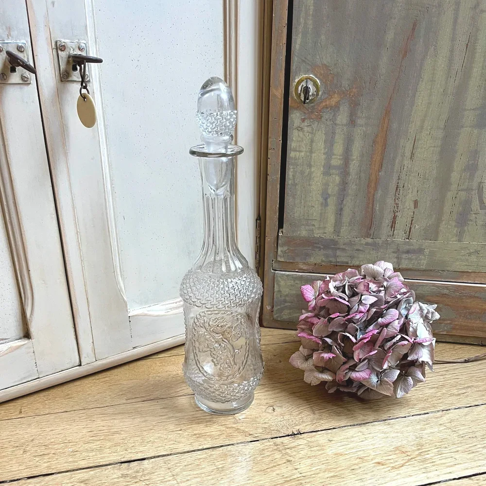 bouteille en verre ancienne .webp