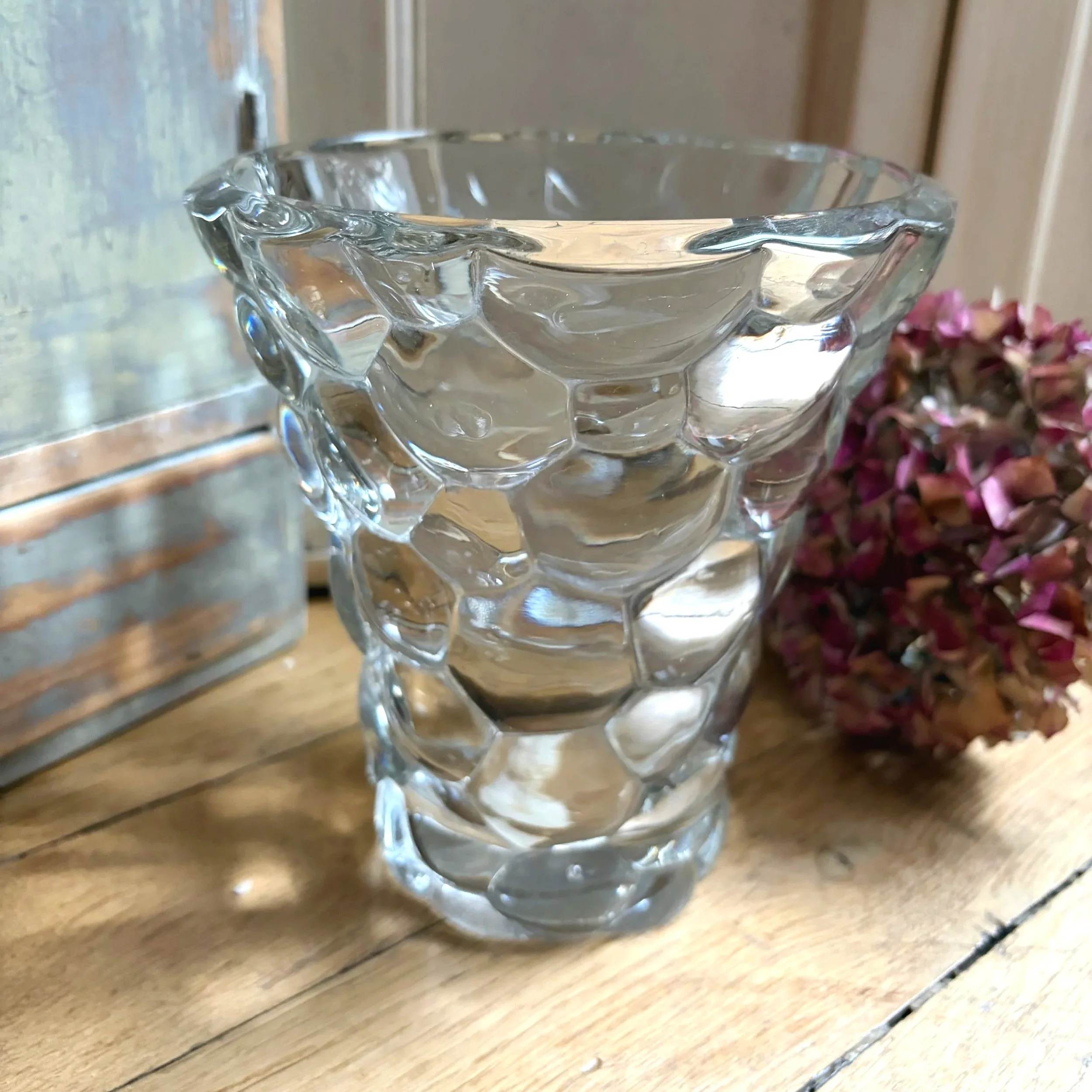 vase en verre moulé
