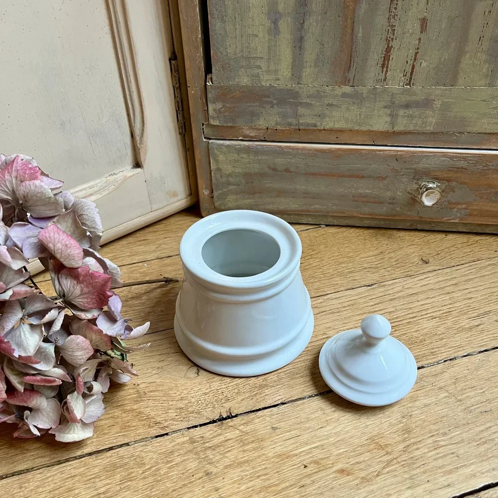 sucrier en porcelaine blanche 3.webp
