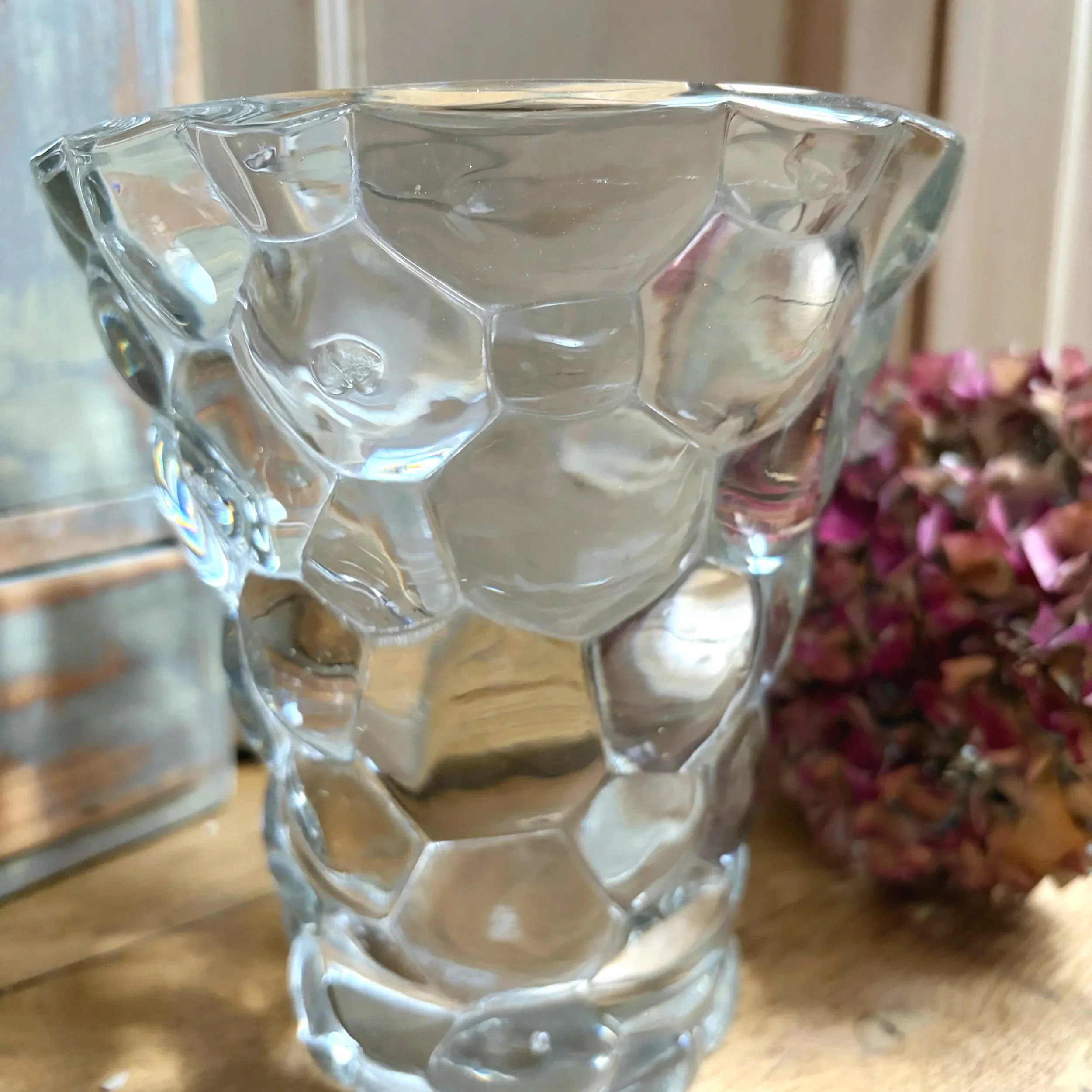 vase en verre moulé