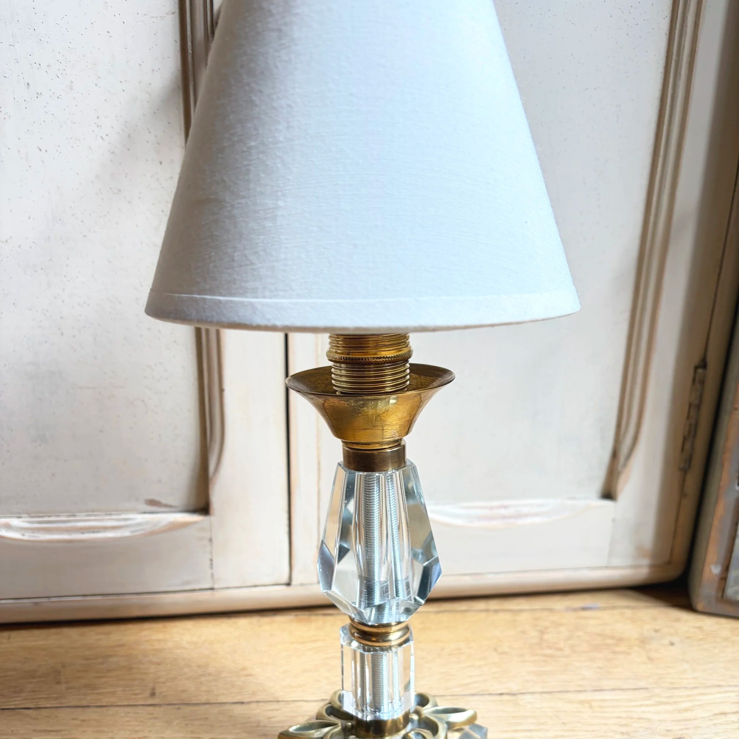lampe+cristal+taille%CC%81+de%CC%81cor+laiton+2.jpg