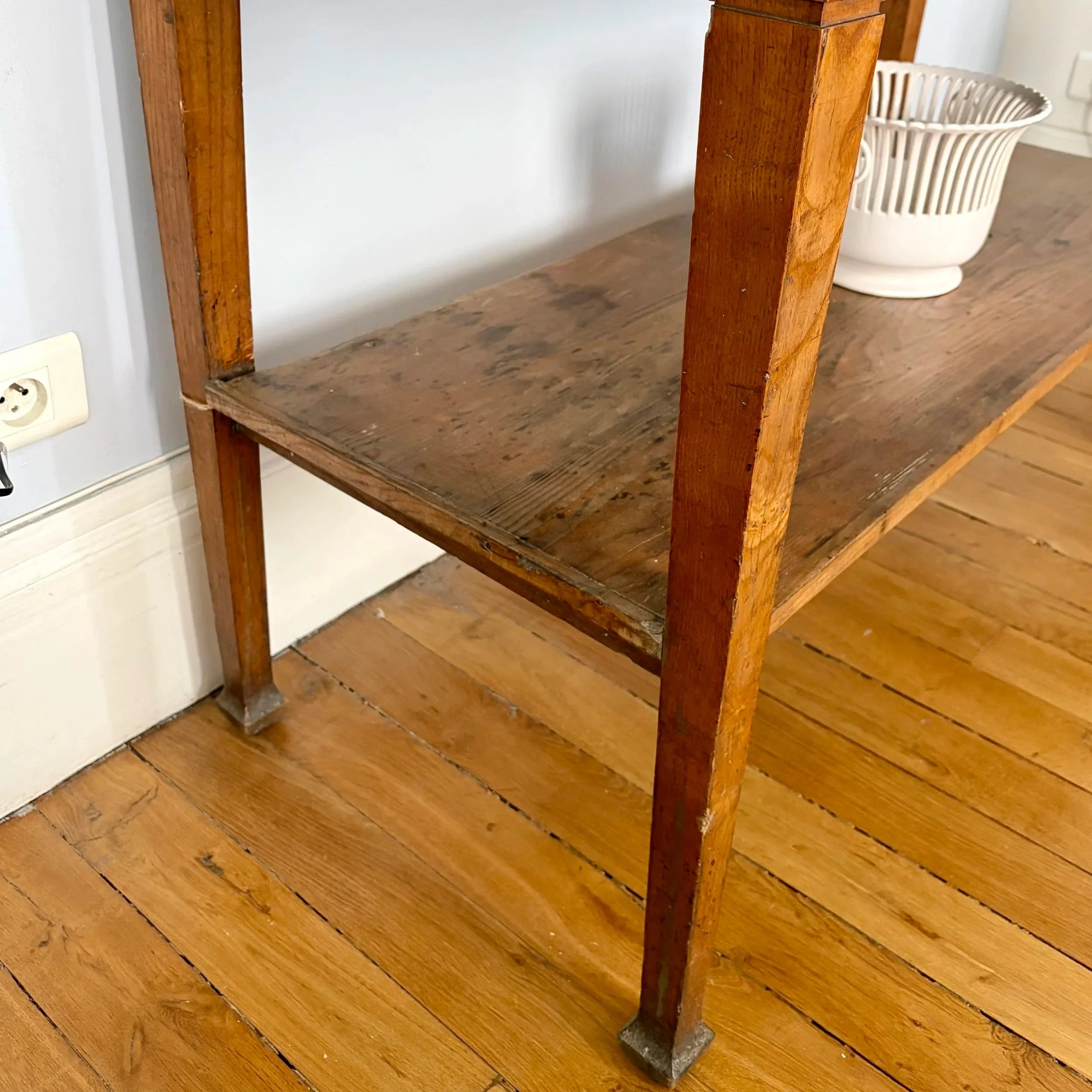 table console