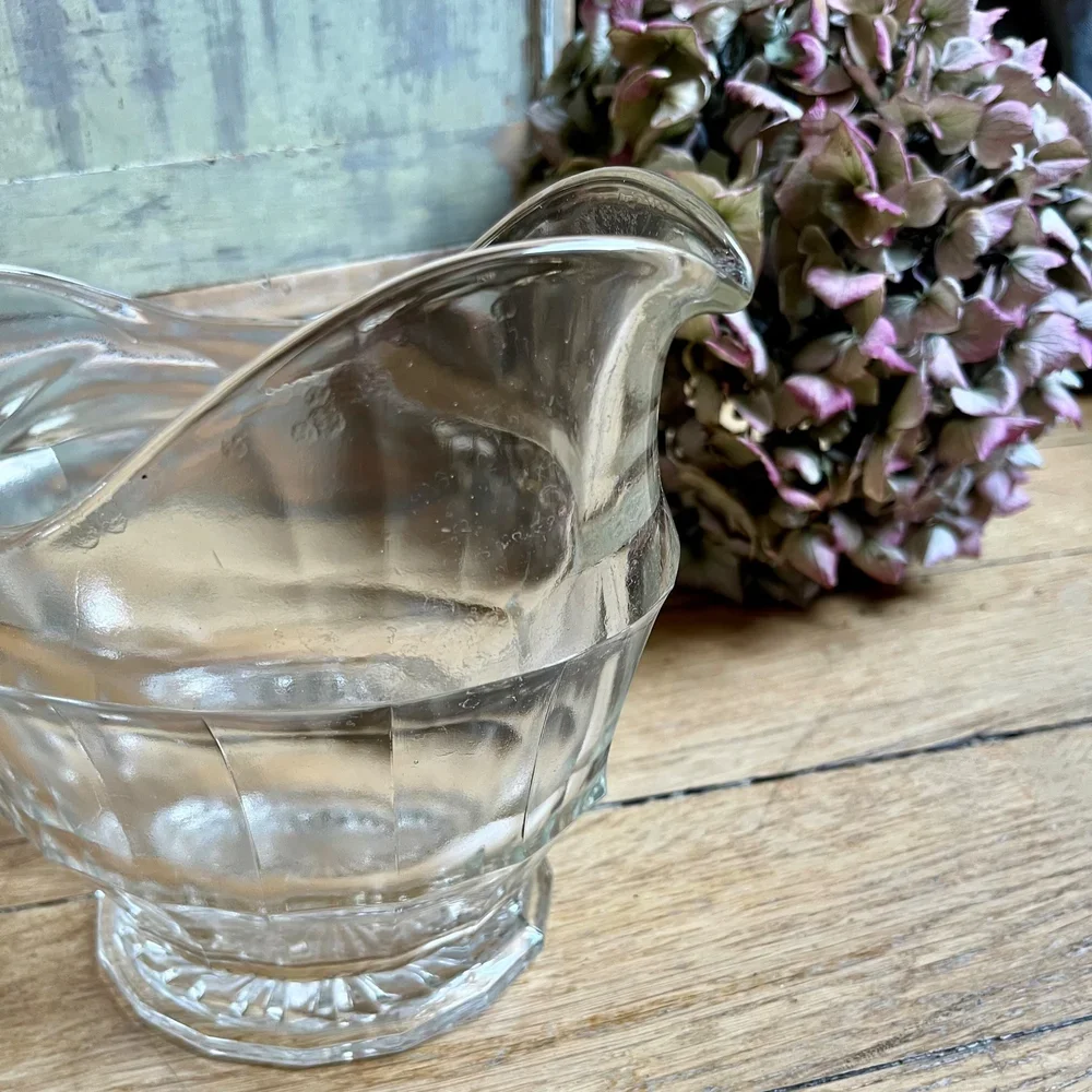 carafe en verre art deco 3.webp