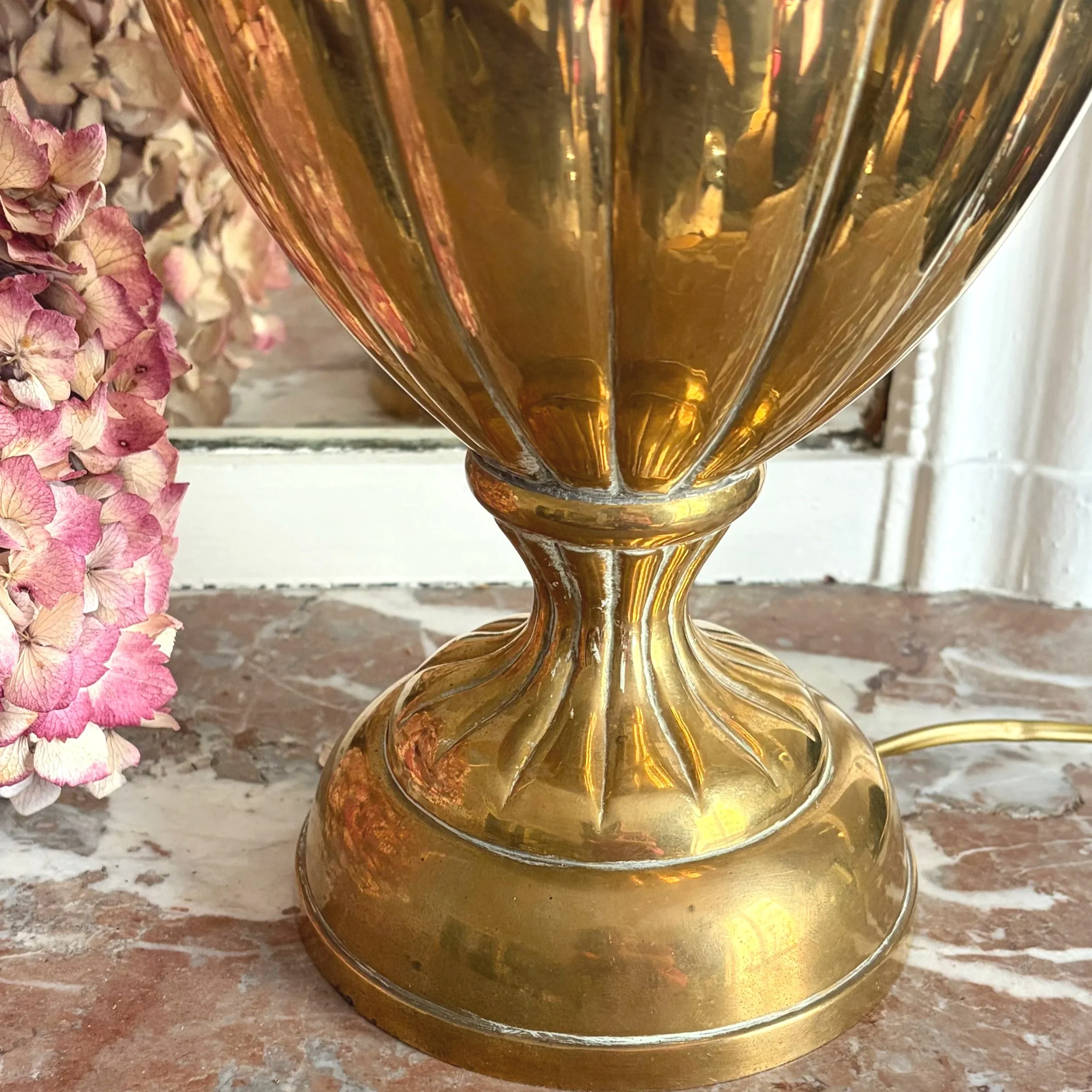 pied de lampe en laiton