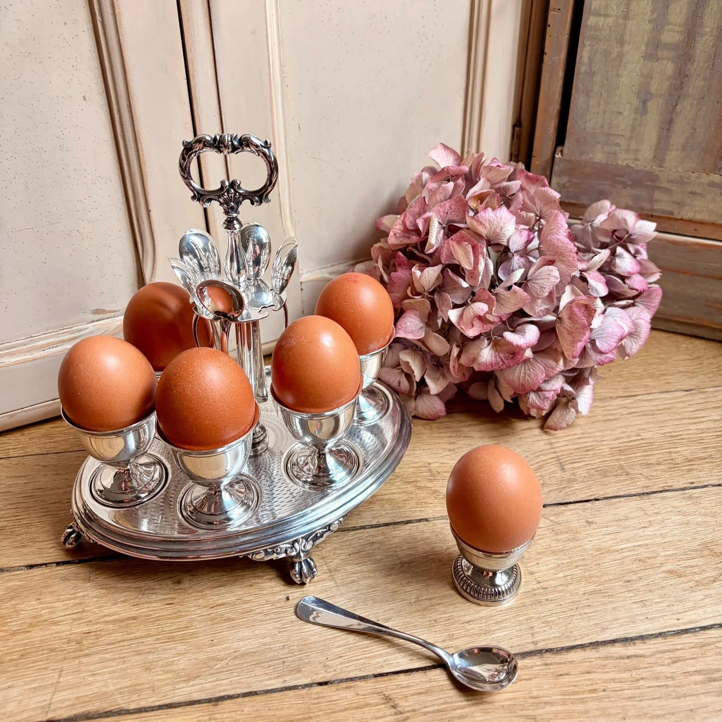 service à oeufs