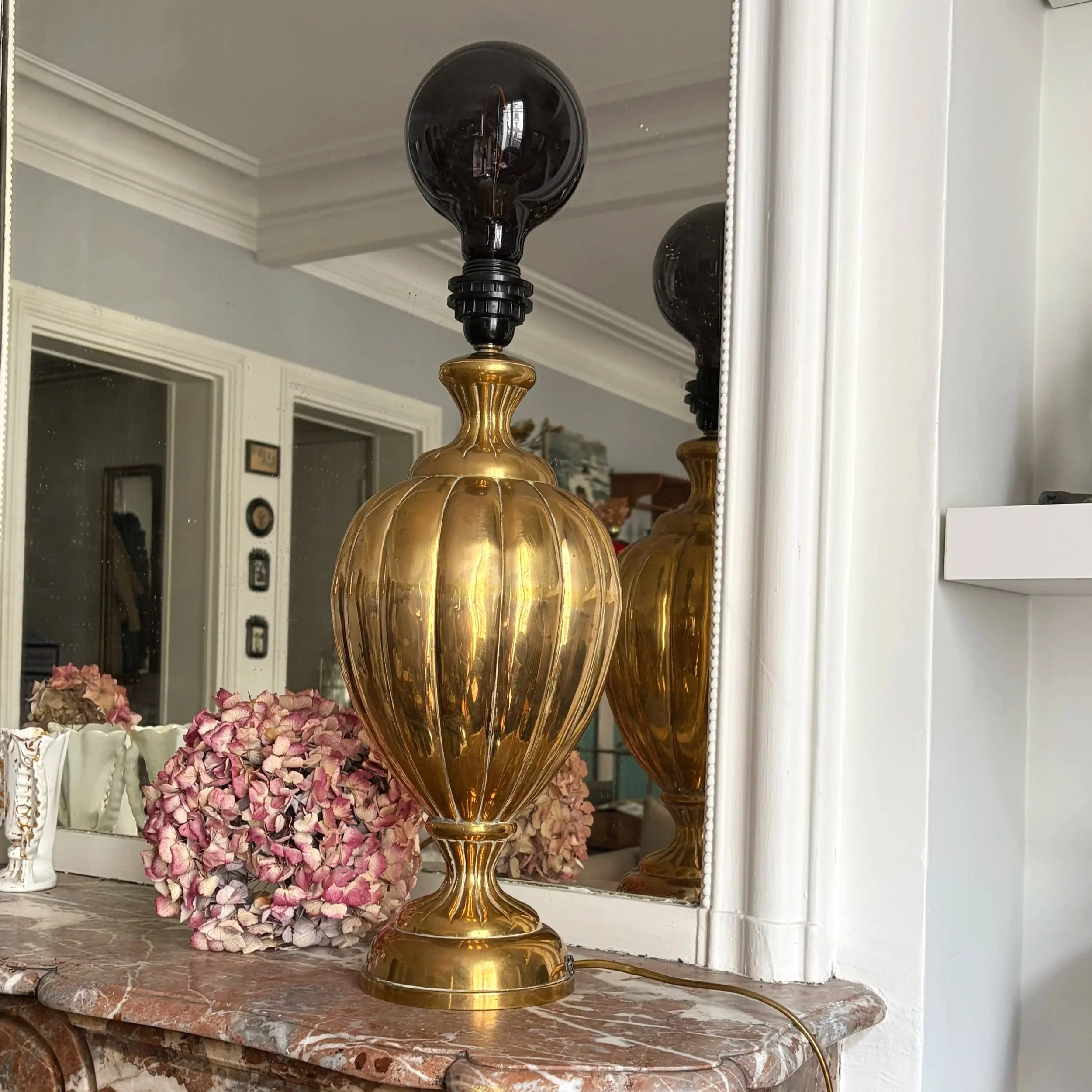 pied de lampe en laiton