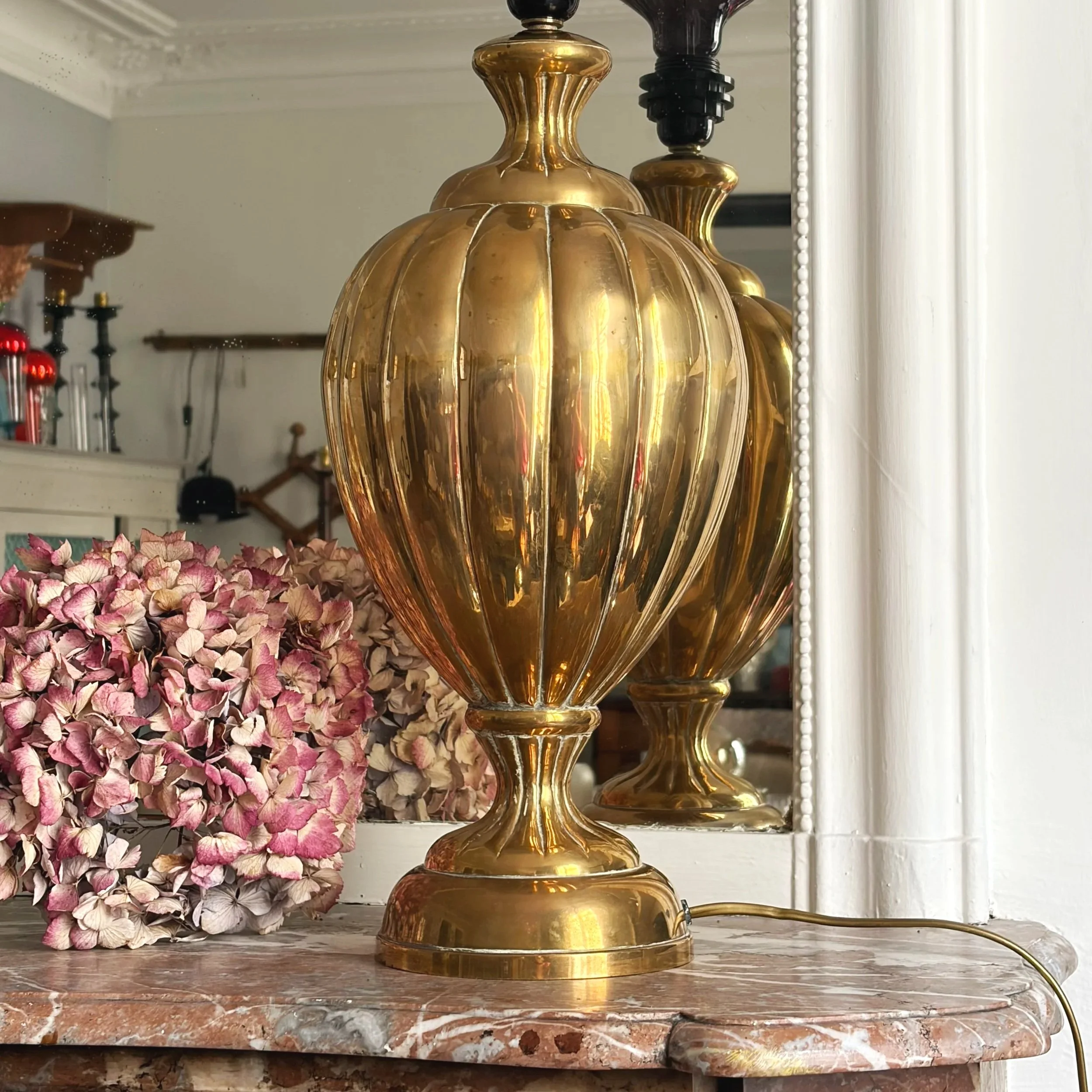 pied de lampe en laiton
