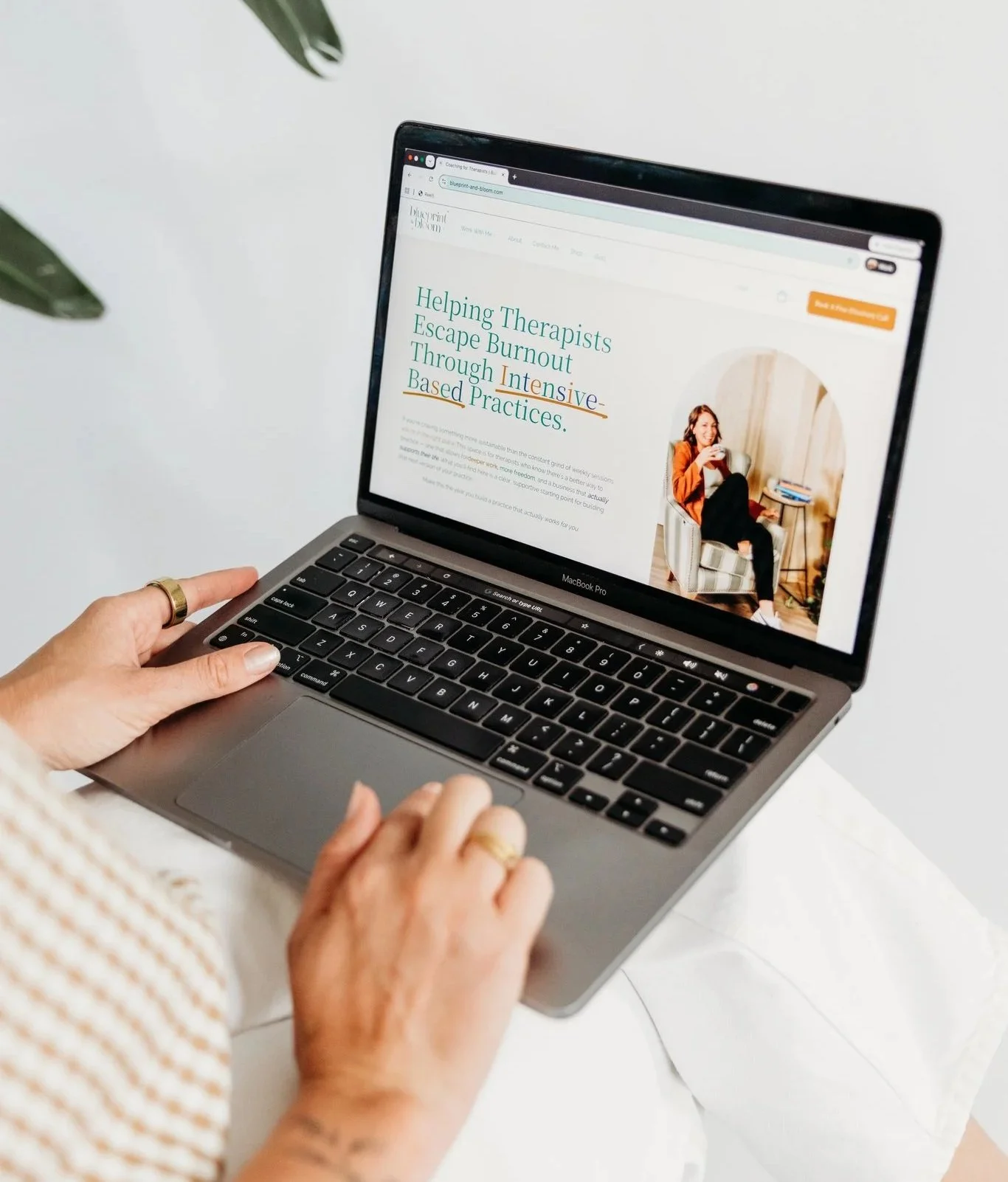 Therapy website with a clearly defined niche and messaging.