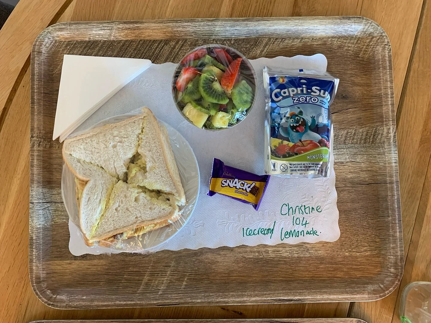 Make your own supper at Threeways 🍽️ Residents planned, prepped and put together their own supper this week - choosing what went on the plate and how it was made!

#CareHomeLife #EastSussex #SussexCare #SussexCareHome SussexCareHomes #SussexFamilies