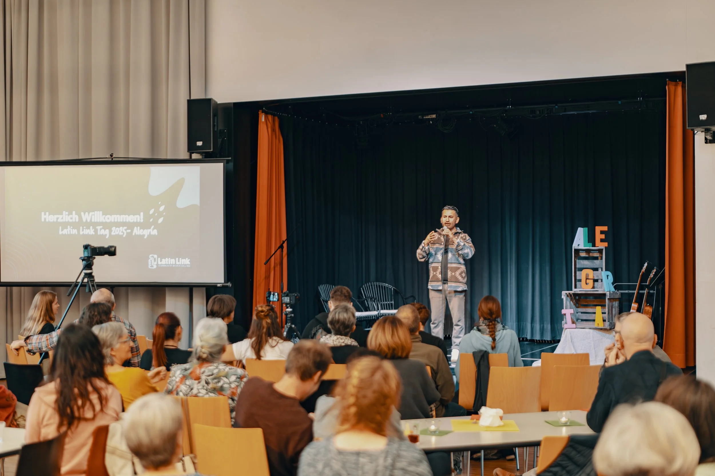 Latinlink 08.11.2025-68.jpg