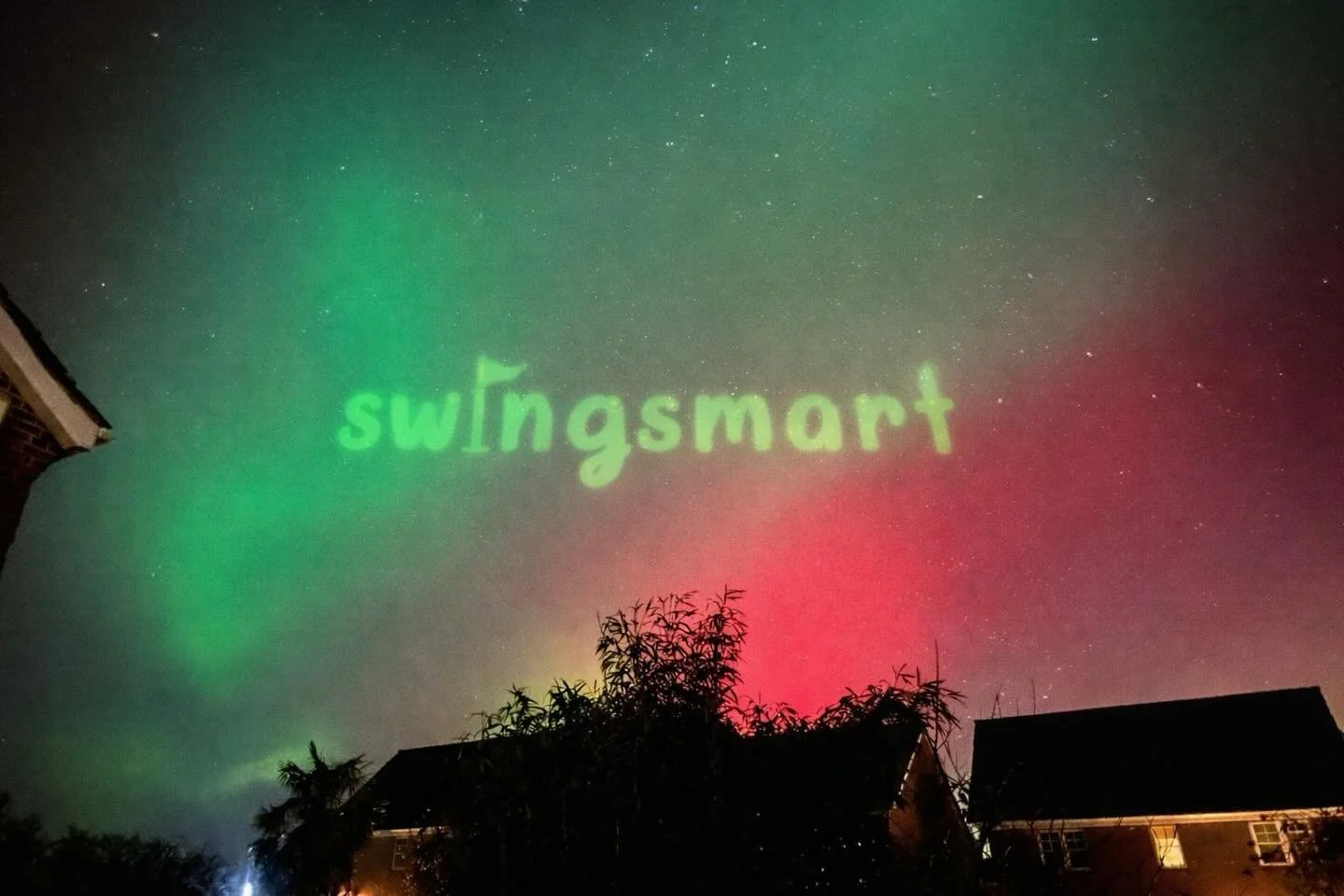 Amazing to see the aurora borealis in the sky across Cornwall! Couldn&rsquo;t believe it when I looked up and saw this! #beyondgolf