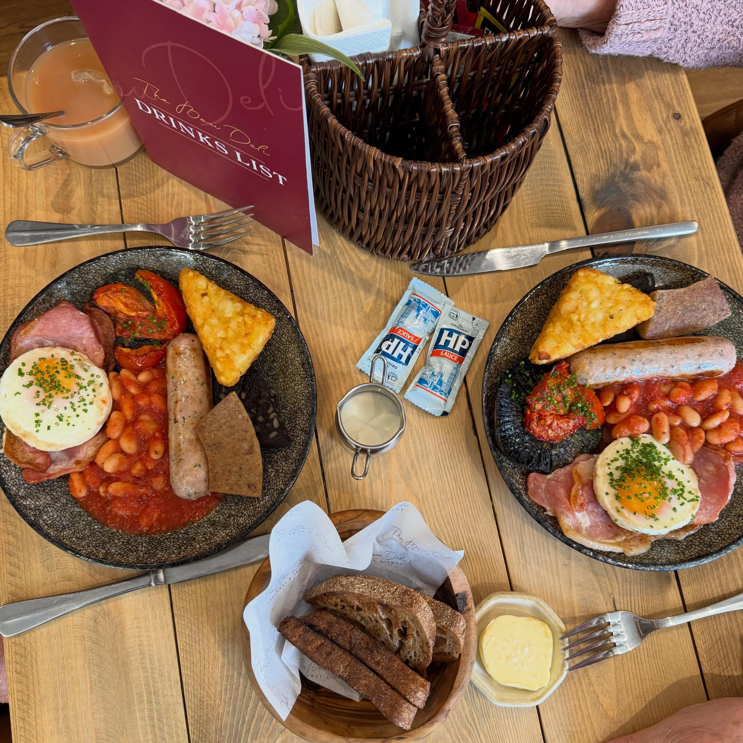 FRY UP FRYDAY 🍳

Open 9-4 today, serving breakfast all day!
See you 🔜