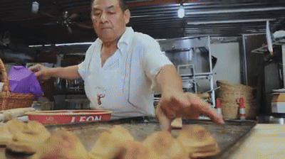 panadero gif.gif