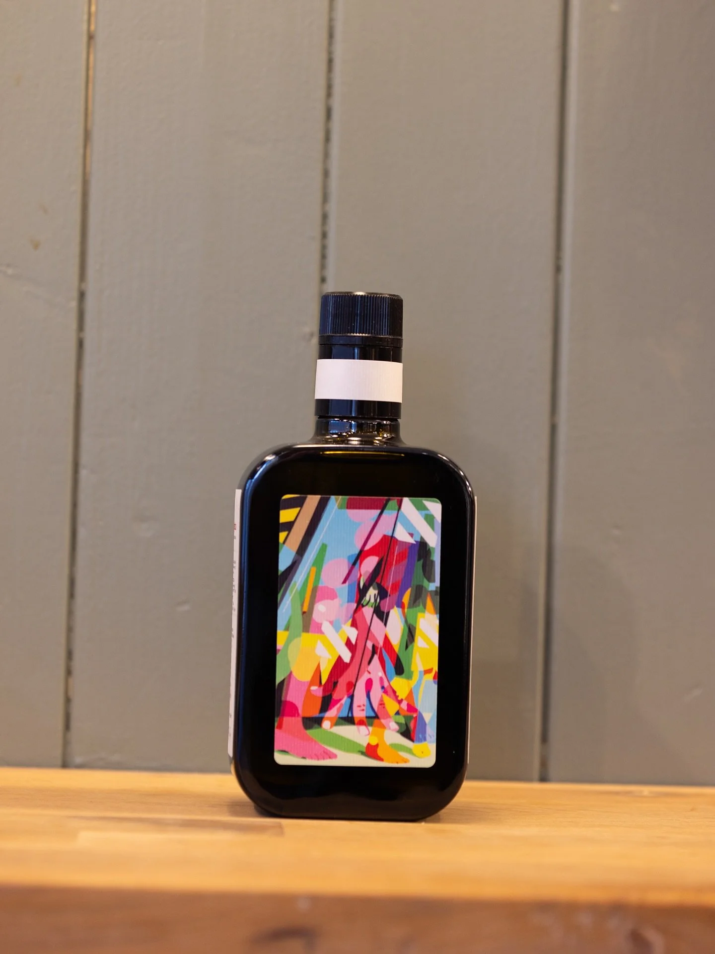 We&rsquo;re very proud to have Sant Angelica Extra Virgin Olive Oil @agricolasantangelica on our shelves.

Award-winning from its very first harvest, this extra virgin olive oil took home Gold at the NYIOOC World Olive Oil Competition, one of the mos