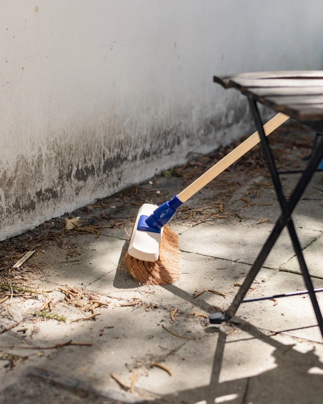 CMH ne s'occupe pas que de votre int&eacute;rieur, nos aides m&eacute;nag&egrave;res peuvent &eacute;galement s'occuper de votre ext&eacute;rieur. 

#cleanmyhousebelgium #titresservices #homecleaning #nettoyagemaison #agencetitresservices