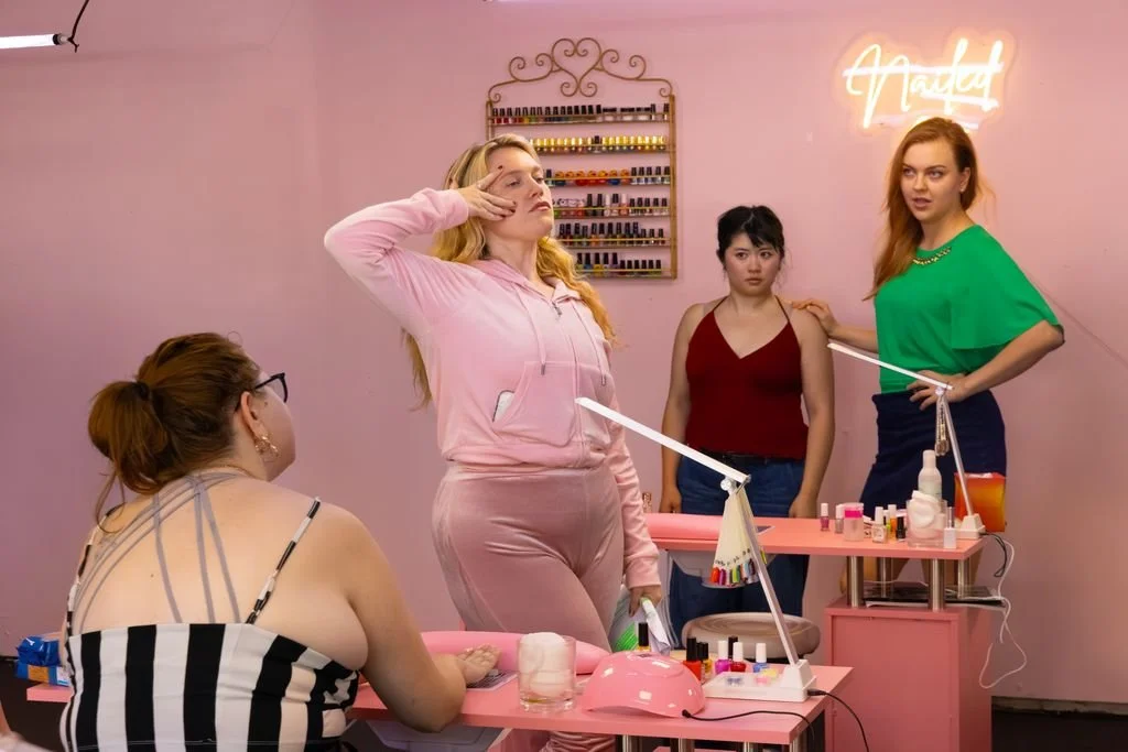 nail bar 3.jpeg