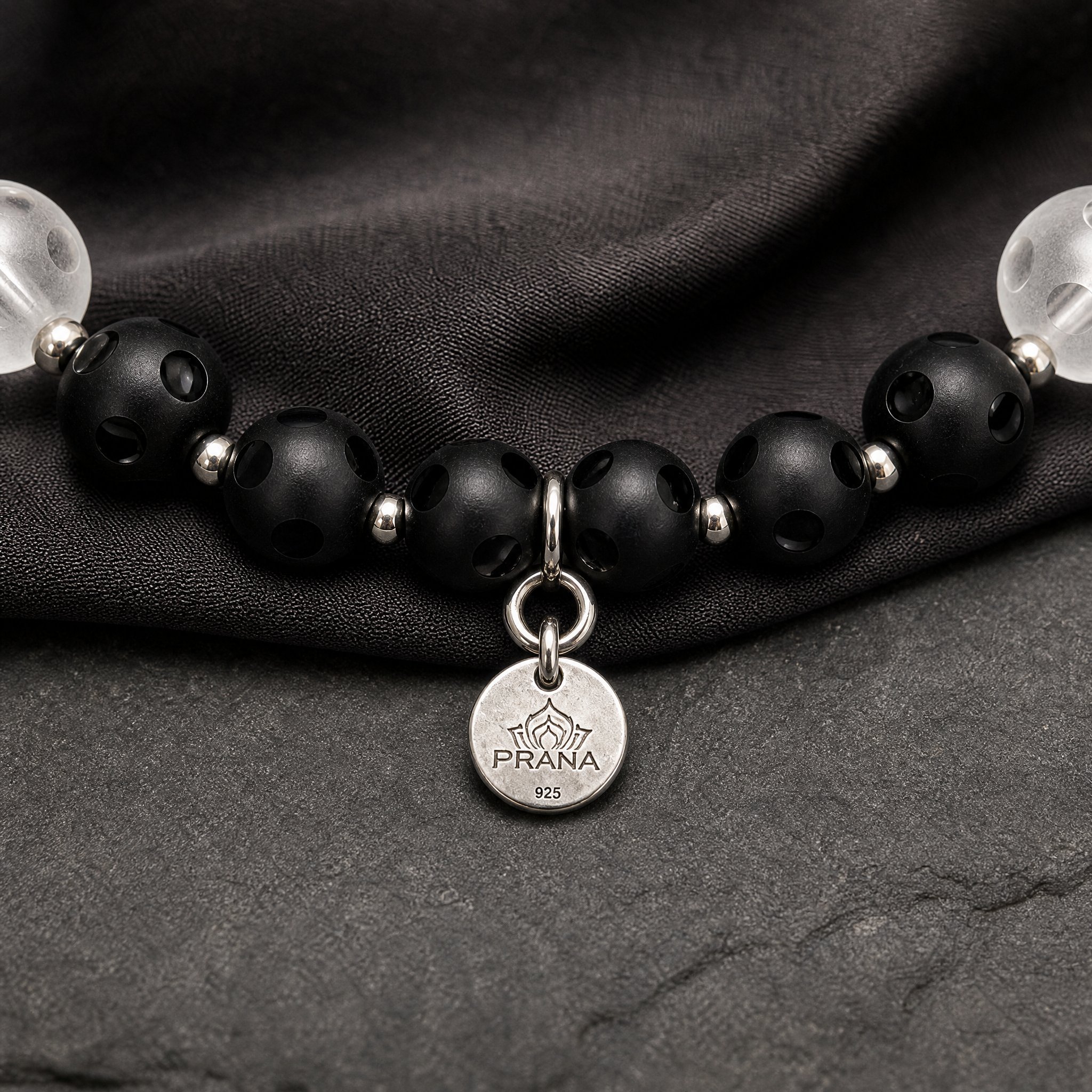 AVALON — Onyx, Bergkristall, Sugilit & Charoit - PRANA Edelsteine – Handgefertigter Edelsteinschmuck