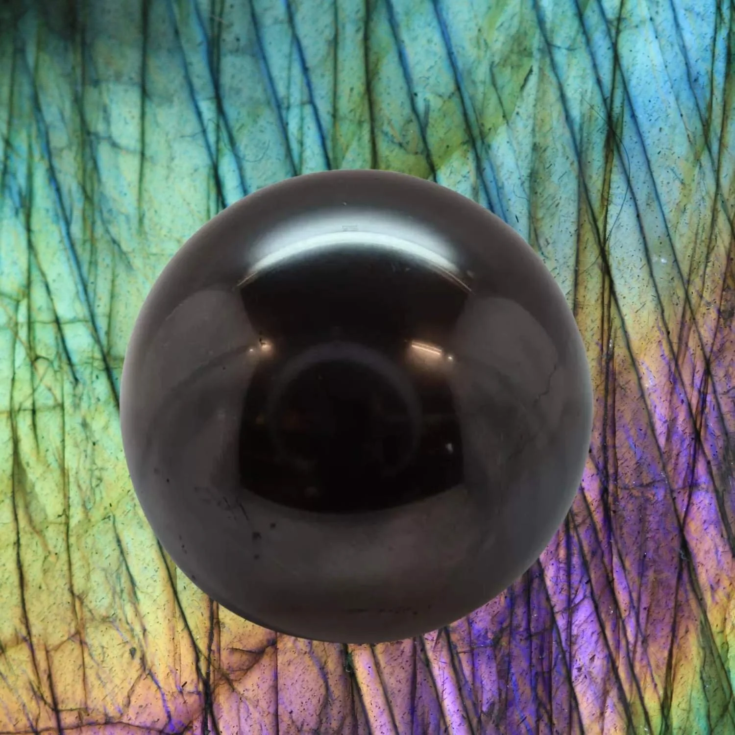 Polierte Schungit Kugel aus schwarzem Naturstein für Büro, Wohnraum und Elektrosmogschutz