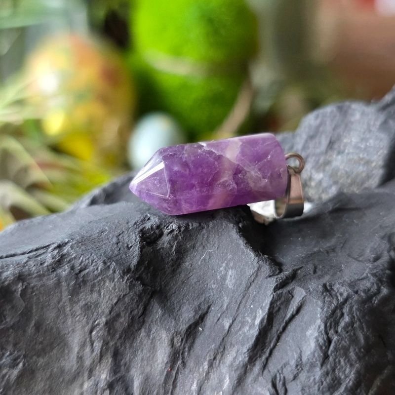 Amethyst Spitze Anhänger – Klarheit & Intuition