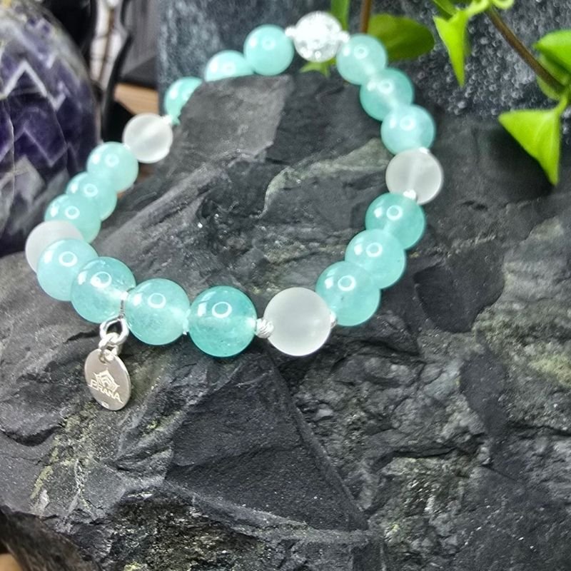 "Himmlische Klarheit" Armband: Angelit & Matter Bergkristall