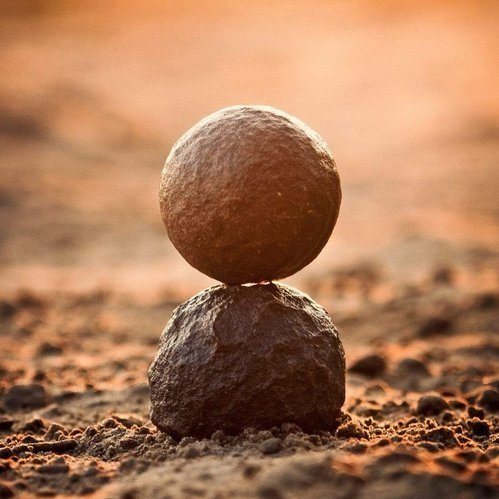 Moqui Marbles Paar– Die lebenden Heilsteine - PRANA Edelsteine – Handgefertigter Edelsteinschmuck
