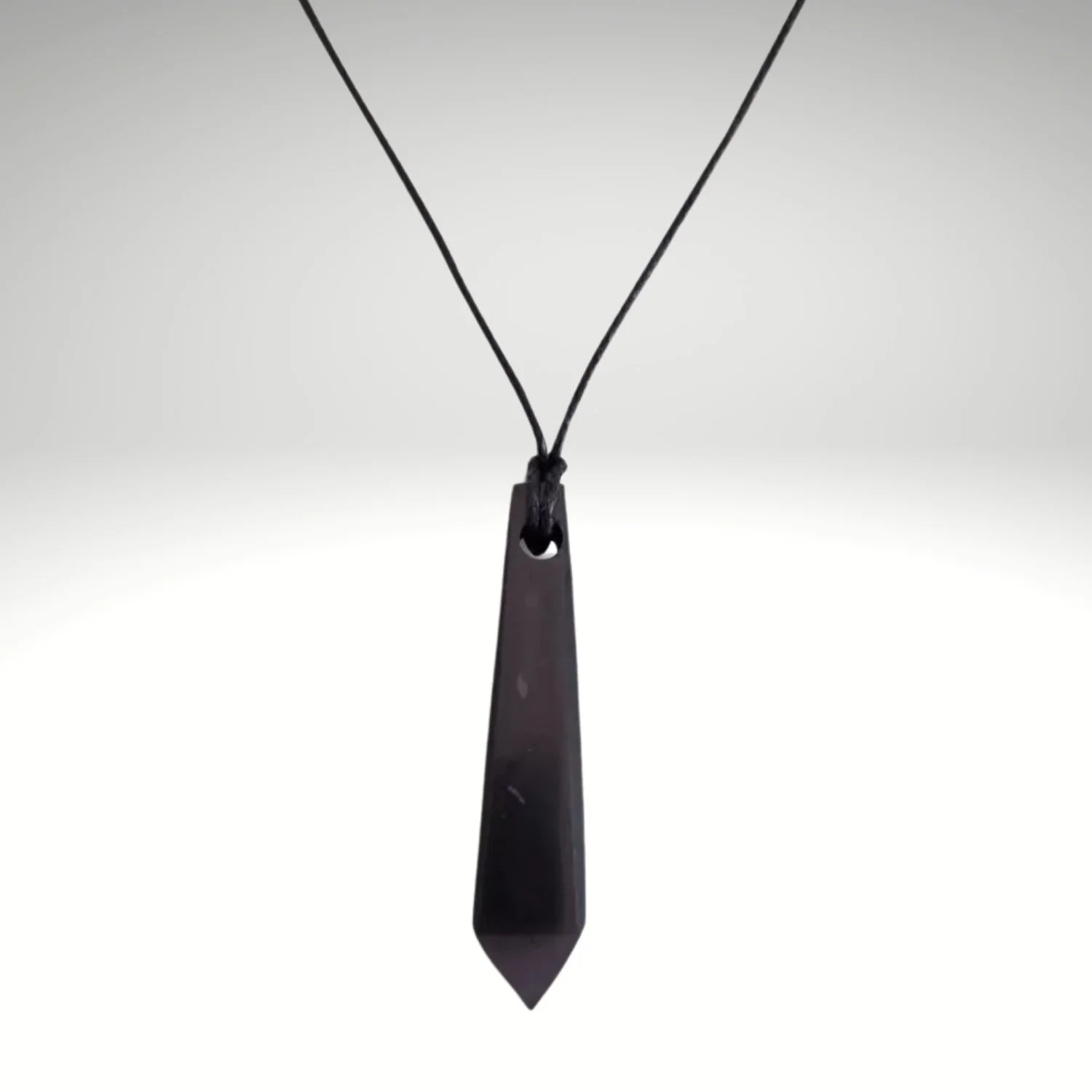 Schungit-Anhänger Spitze - PRANA Edelsteine – Handgefertigter Edelsteinschmuck