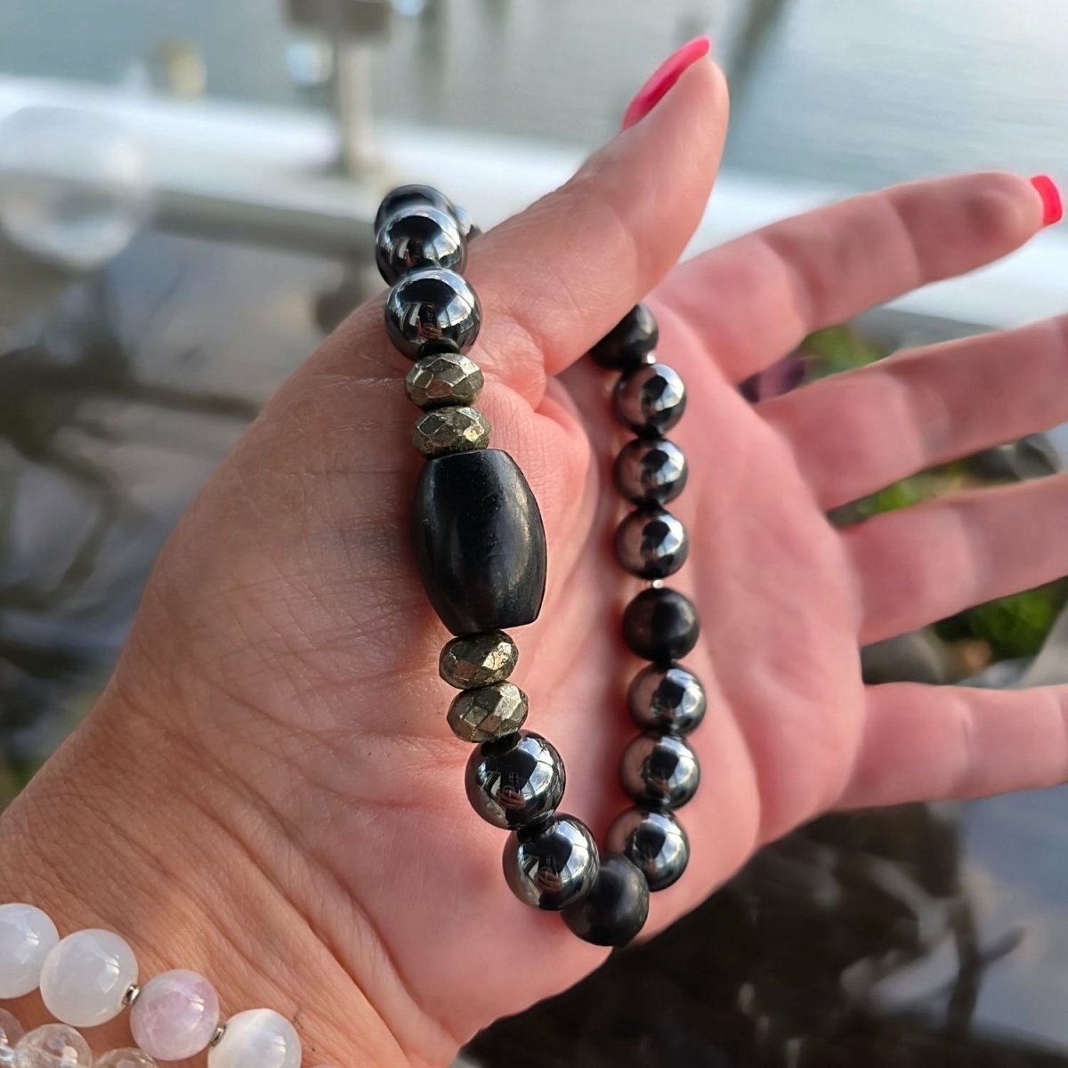 Armband Schungit, Hämatit & Pyrit - Kraft & Schutz, Stabilität & Schutz im E-Auto - PRANA Edelsteine – Handgefertigter Edelsteinschmuck