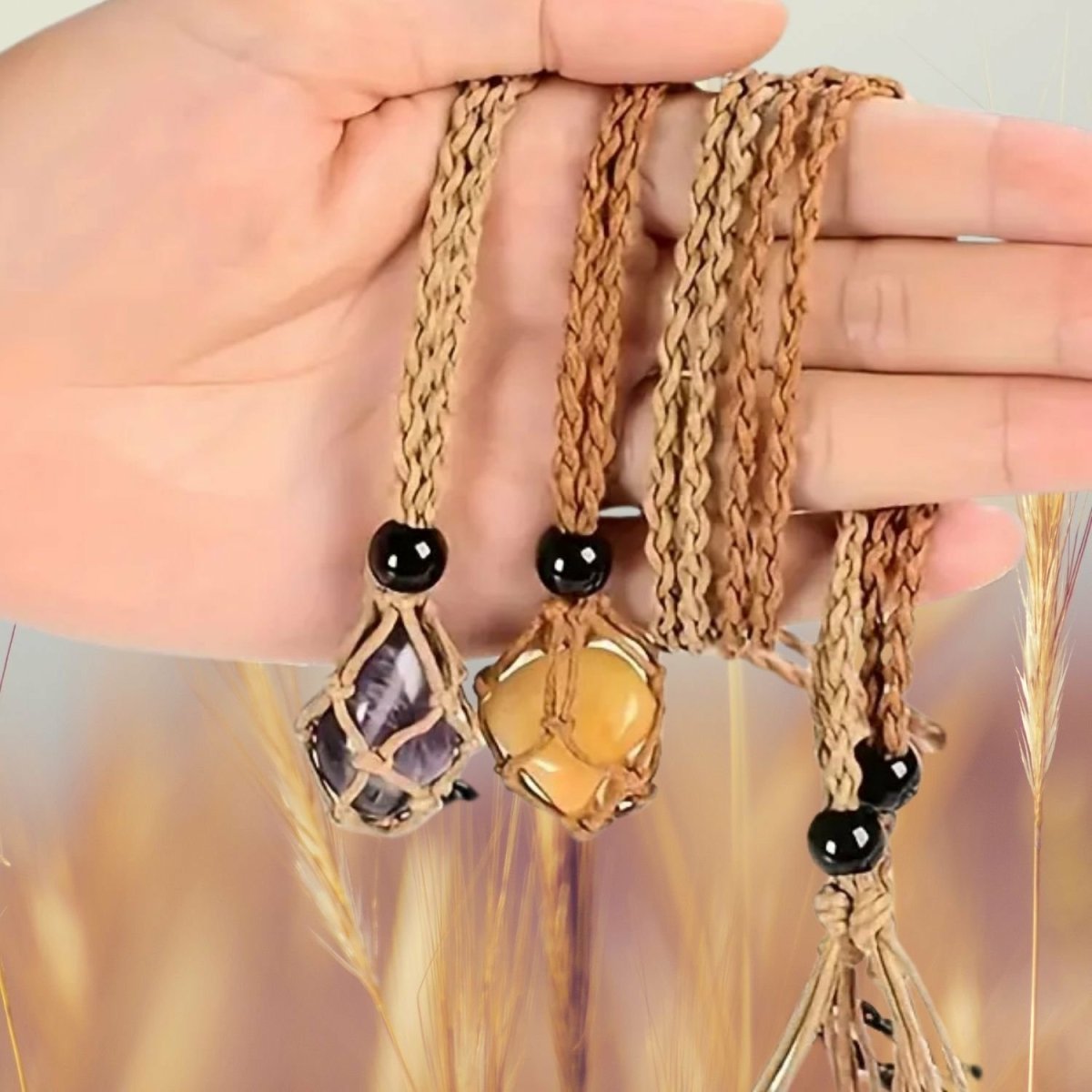 Makramee Netz-Halter für Edelsteine – verstellbare Halskette oder Armband (ca. 76 cm) - PRANA Edelsteine – Handgefertigter Edelsteinschmuck