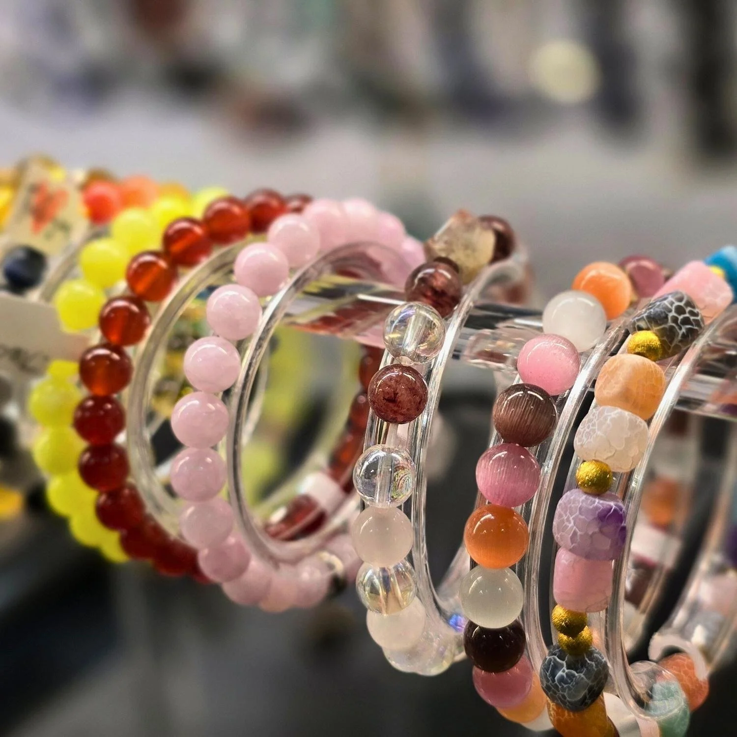 Wunscharmband – Dein persönliches Unikat aus echten Edelsteinen - PRANA Edelsteine – Handgefertigter Edelsteinschmuck