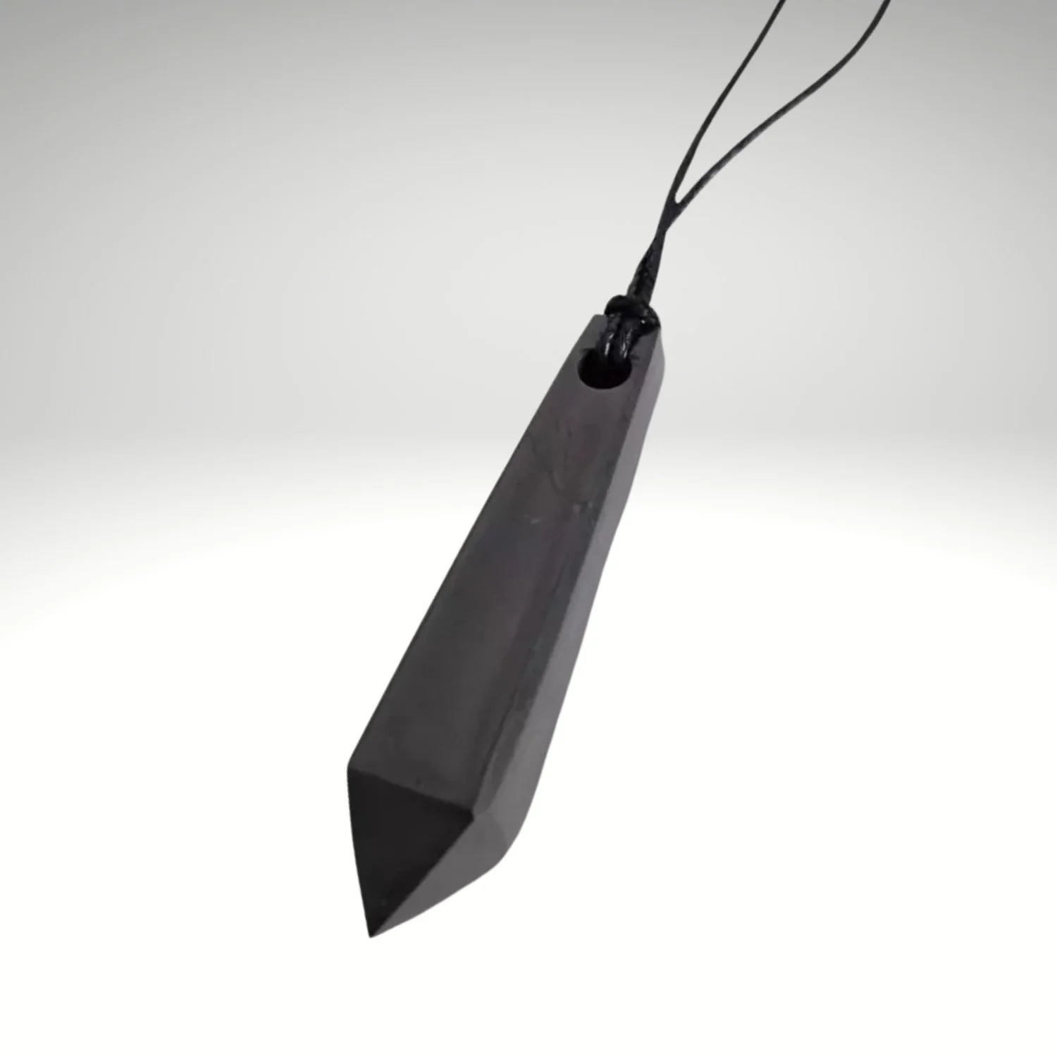 Schungit-Anhänger Spitze - PRANA Edelsteine – Handgefertigter Edelsteinschmuck